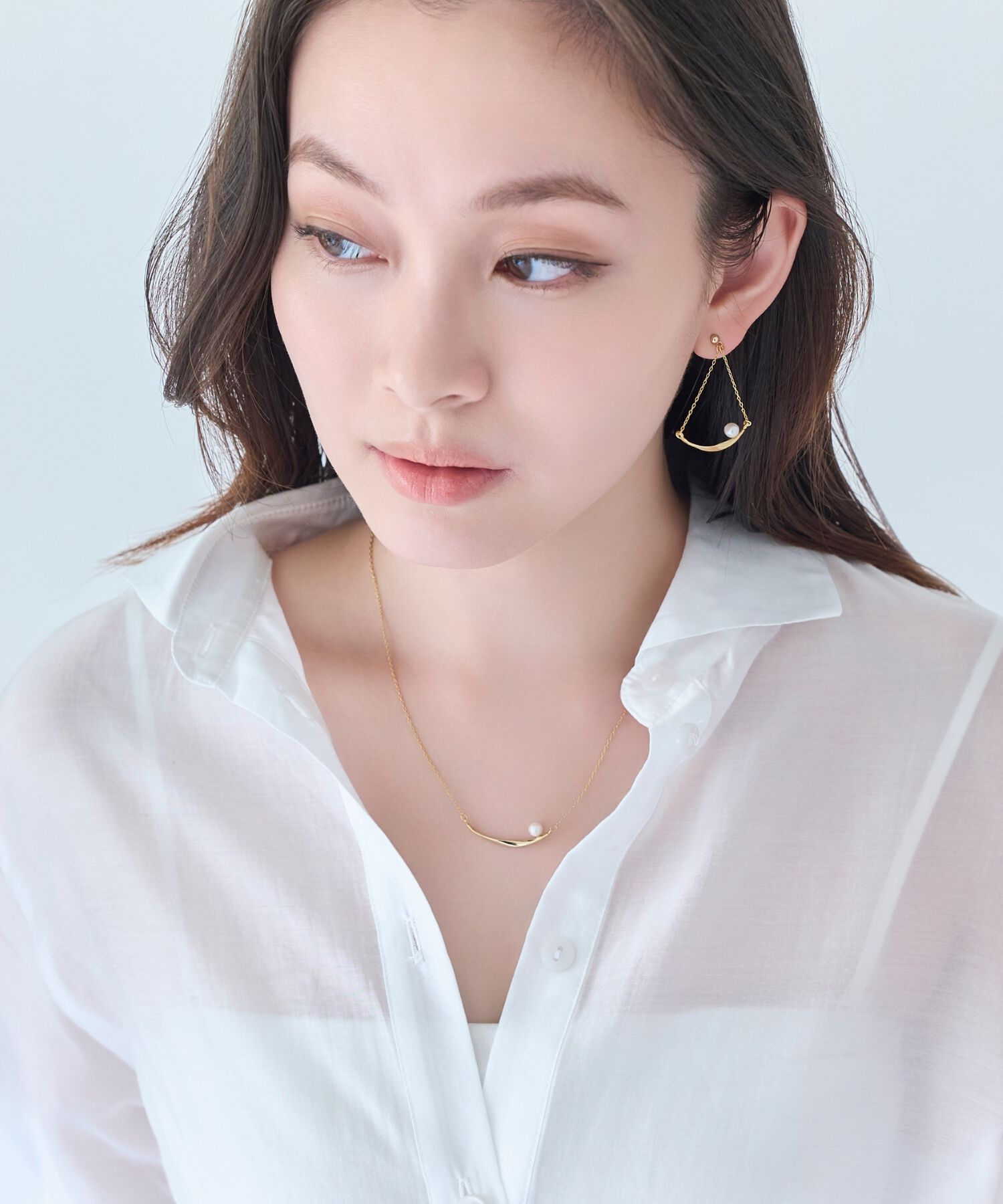 Phoebe「【金属アレルギー対応】スライヴパールトライアングルピアス　ゴールド/ニッケルフリー」|ピアス|