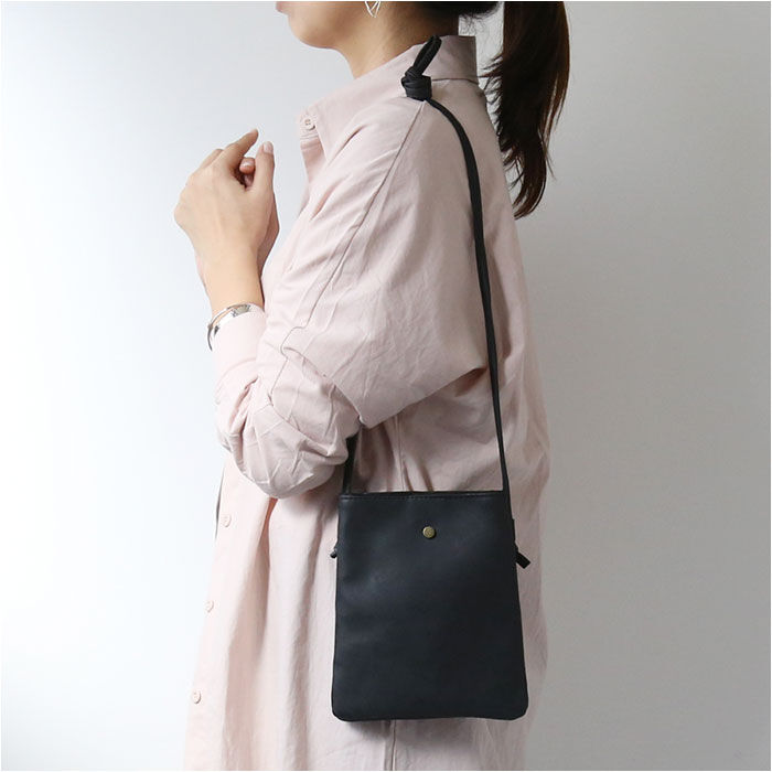 BACKYARD FAMILY「Lafiel ラフィール 合皮 ミニショルダーバッグ ショルダーバッグ ショルダー 通販」|ショルダー・メッセンジャー|