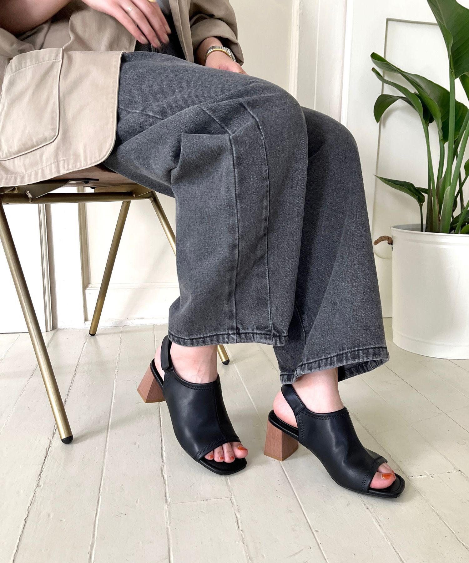 ORiental TRaffic「甲深ソフトレザーサンダル/41203」|サンダル|BLACK