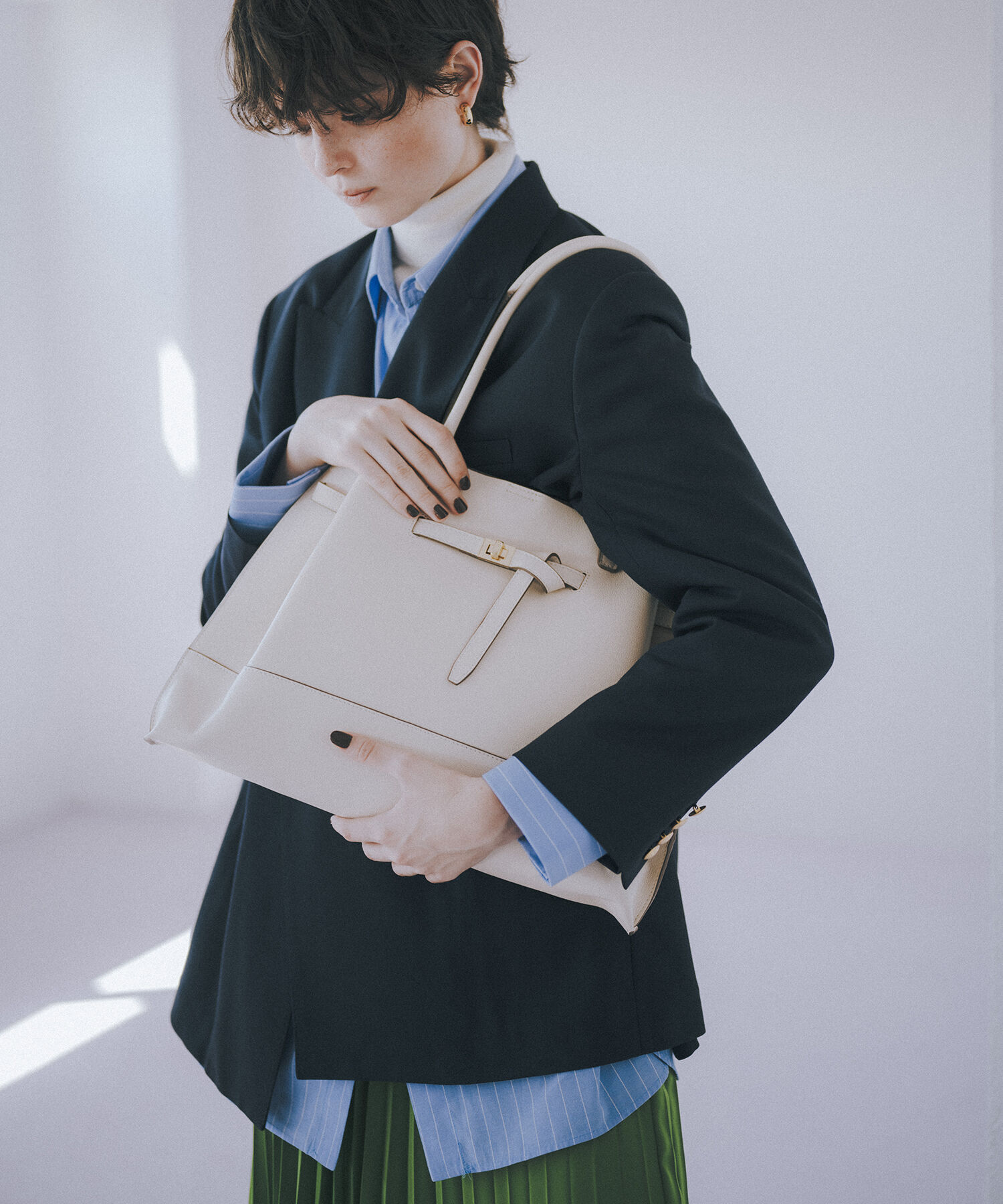 TOPKAPI TREASURE「シュリンクレザー ベルトデザインA4トートバッグ」|トートバッグ|クリーム