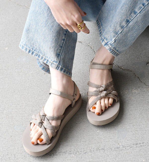 SHIPS any「《予約》TEVA: MIDFORM KENA SLIM ストラップ サンダル」|サンダル|ベージュ