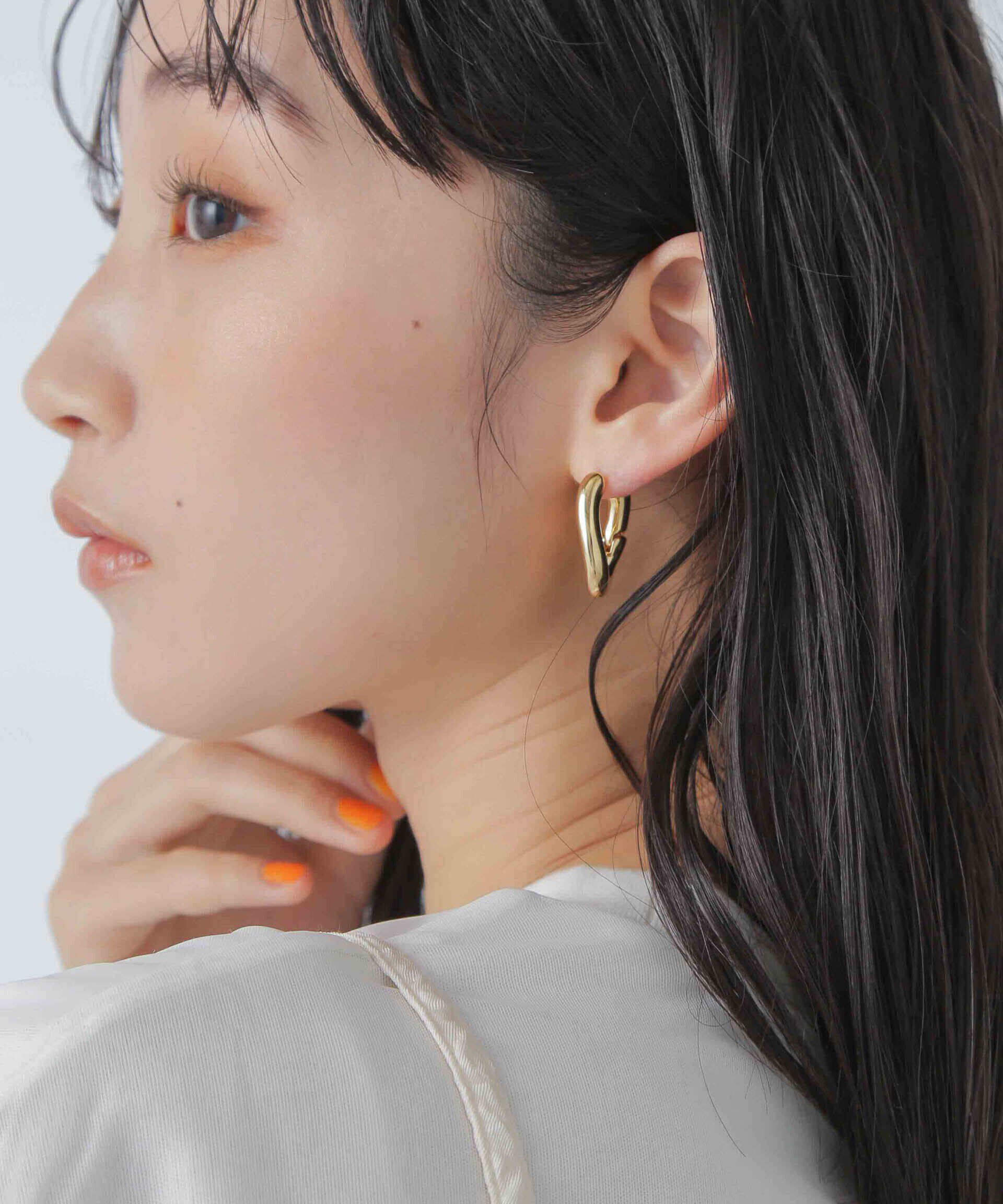 nano･universe「オーバルフープピアス」|ピアス|ゴールド