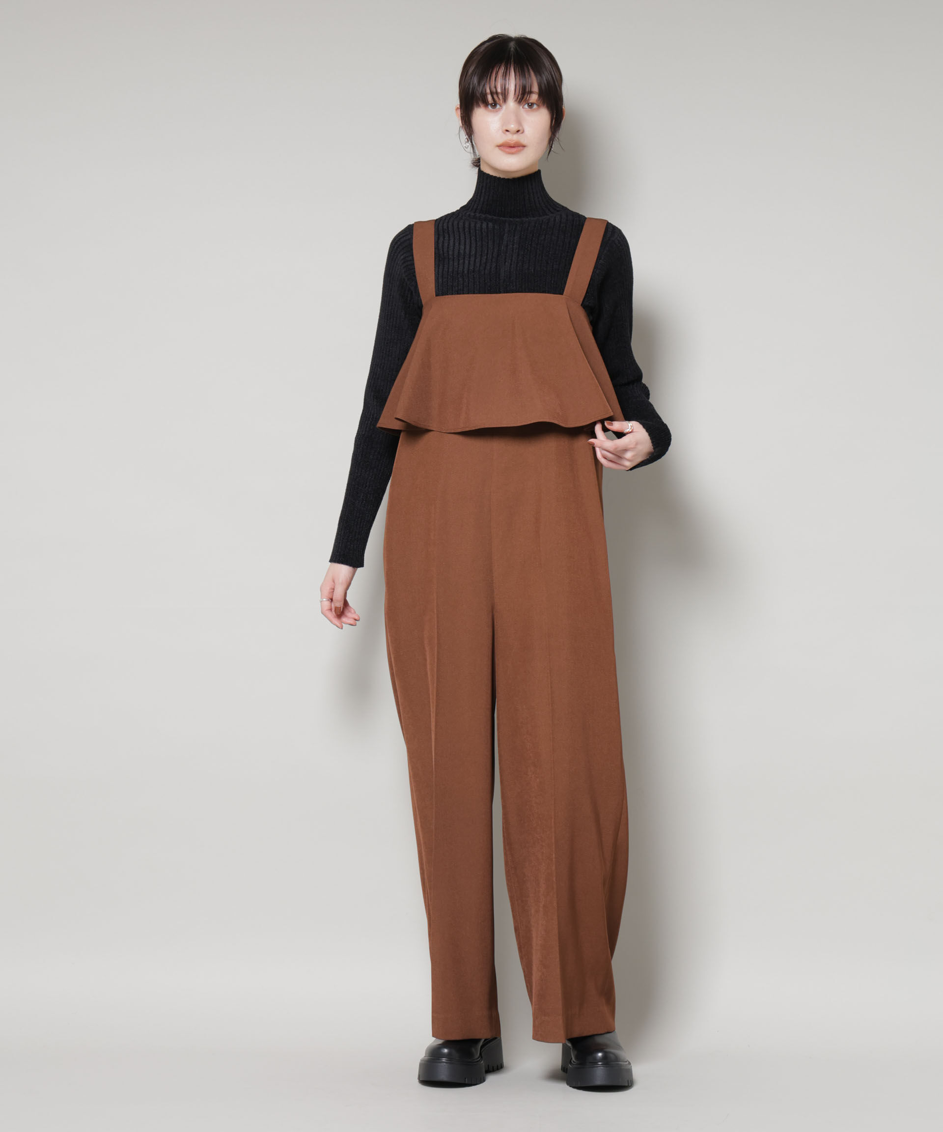 nano･universe「フロントフリルサロペットパンツ」|ワンピース|