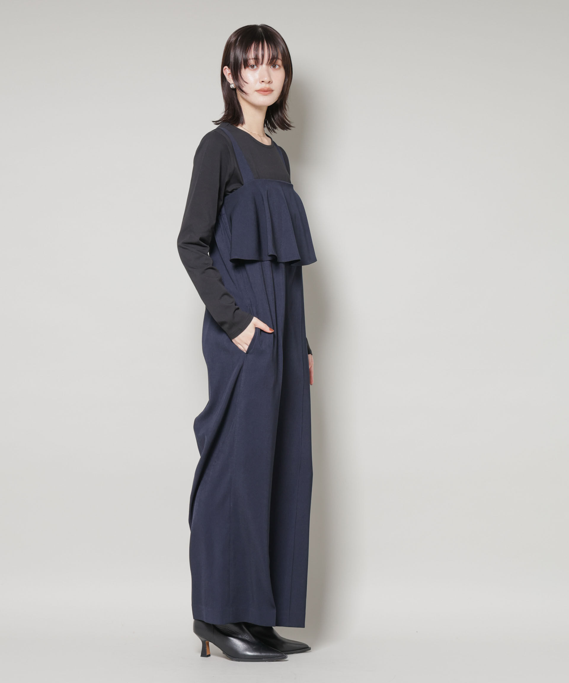 nano･universe「フロントフリルサロペットパンツ」|ワンピース|