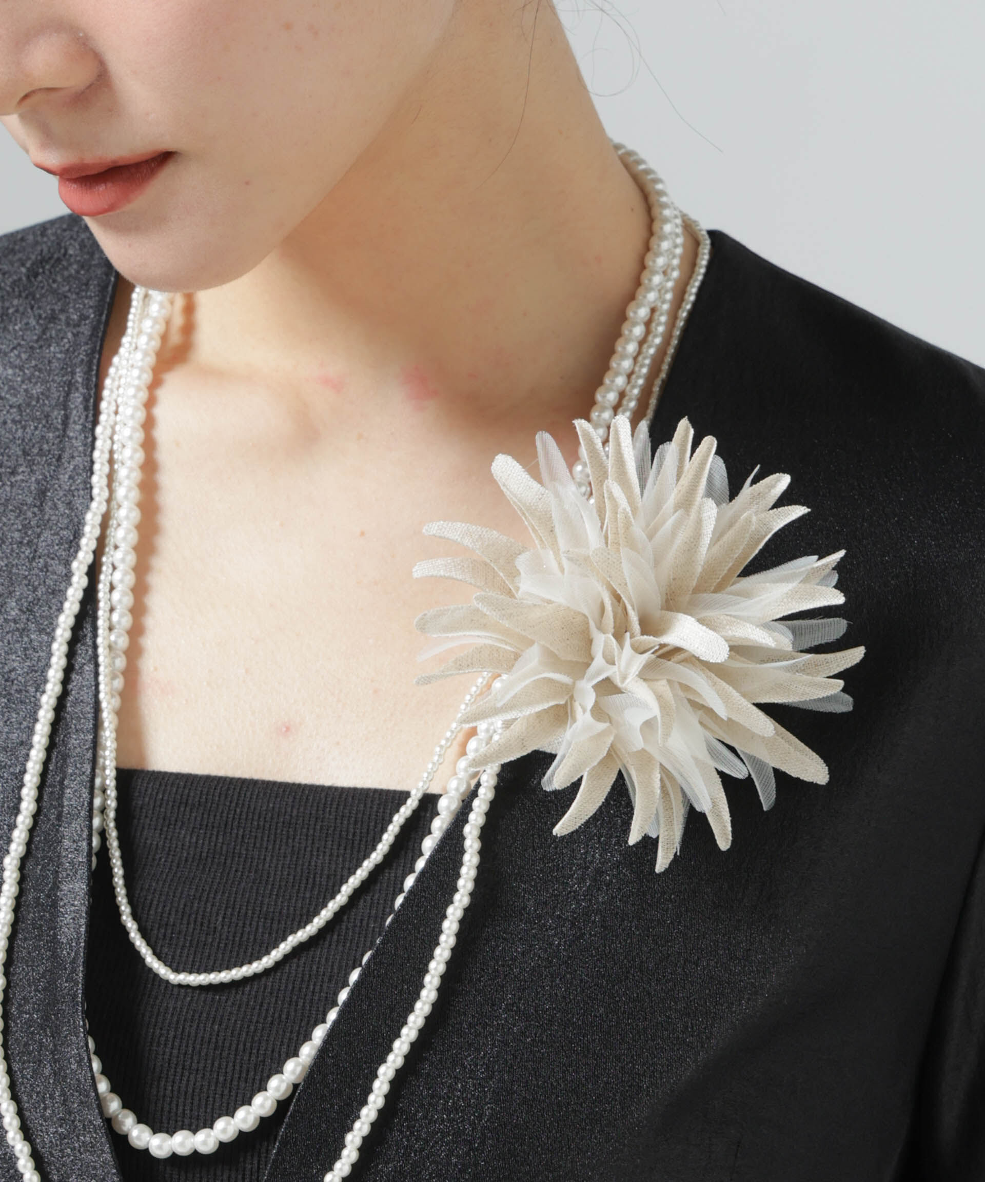 nano･universe「ダリアコサージュ」|その他|オフホワイト1