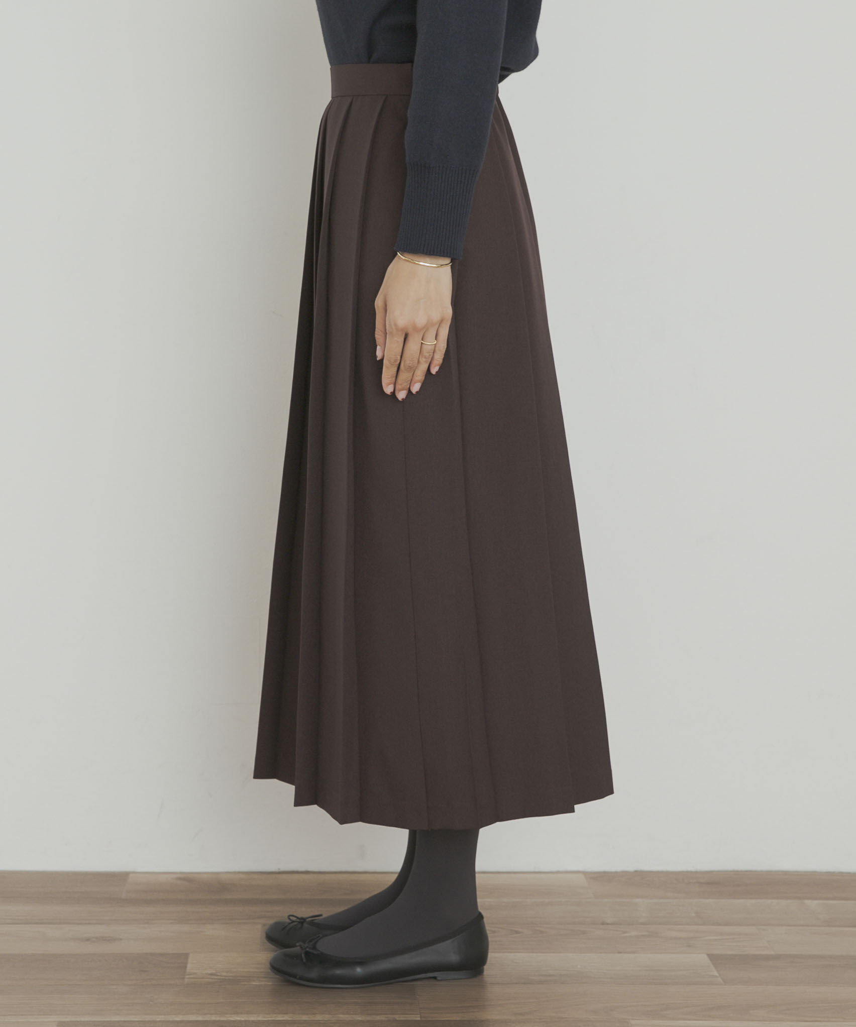 URBAN RESEARCH DOORS「『UR TECH SMOOTHLUXE』片ヒダプリーツスカート」|スカート|