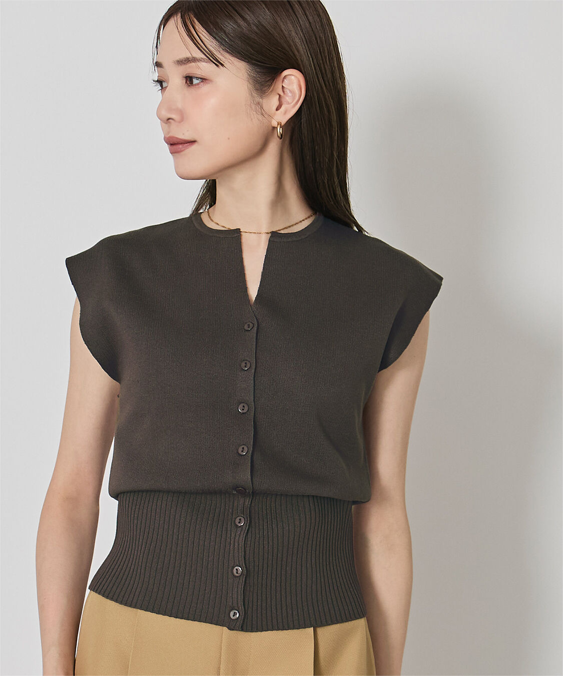 ur's「ウエストシェイプキーネックニット」|ニット・セーター|ブラウン