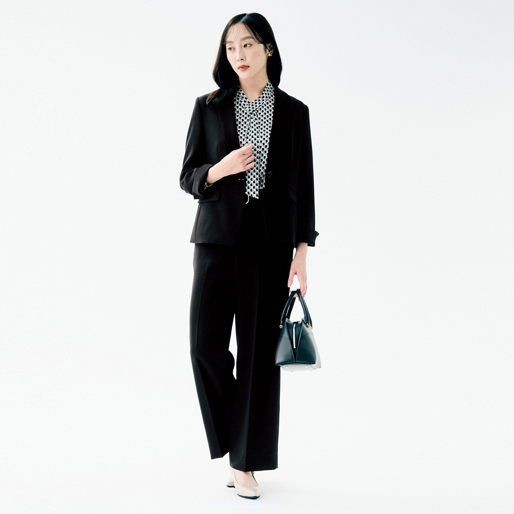 UNTITLED「【洗えるスーツ／ストレッチ性／後ろウエストゴム】ワイドパンツ」|その他|