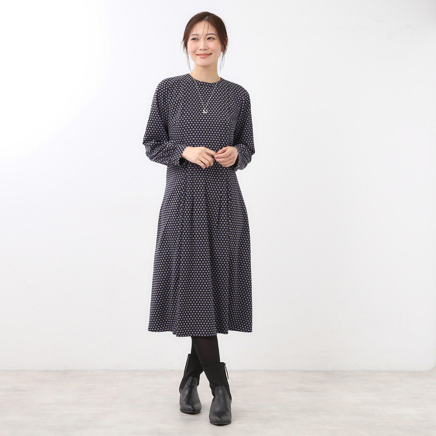 Reflect「【通勤にもお出かけにも◎】ジオメプリントクラシカルワンピース」|ワンピース|