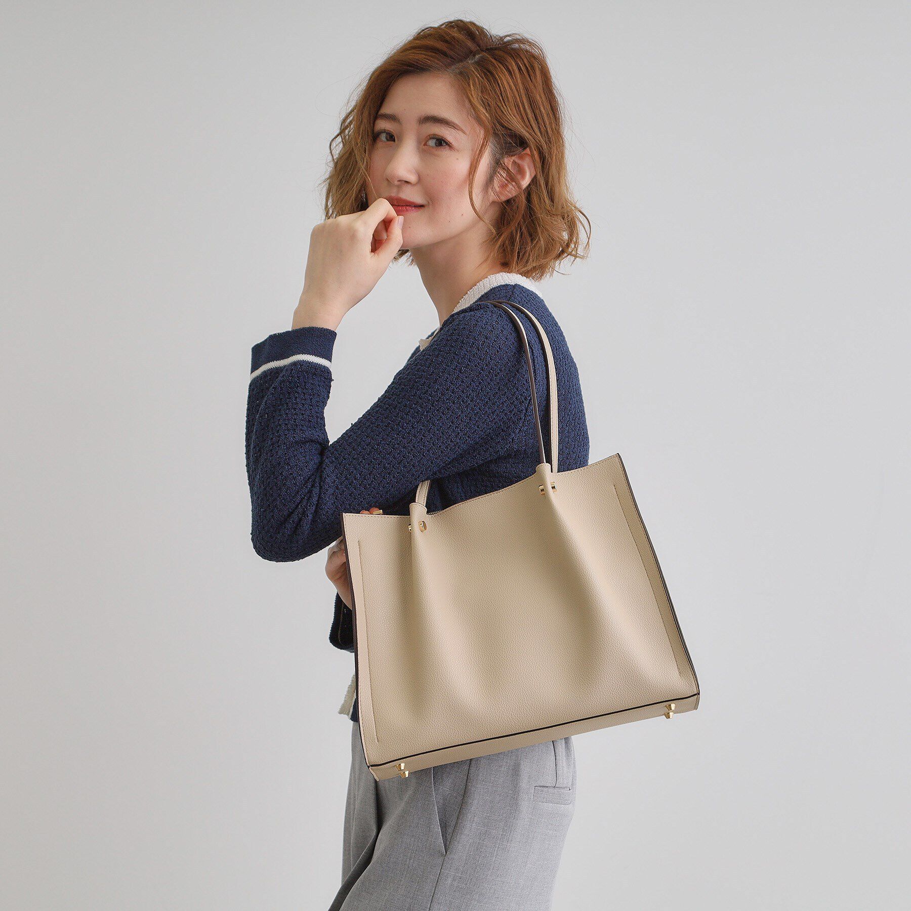 grove「【雑誌掲載】タックハンドルスクエア2WAYトート」|トートバッグ|