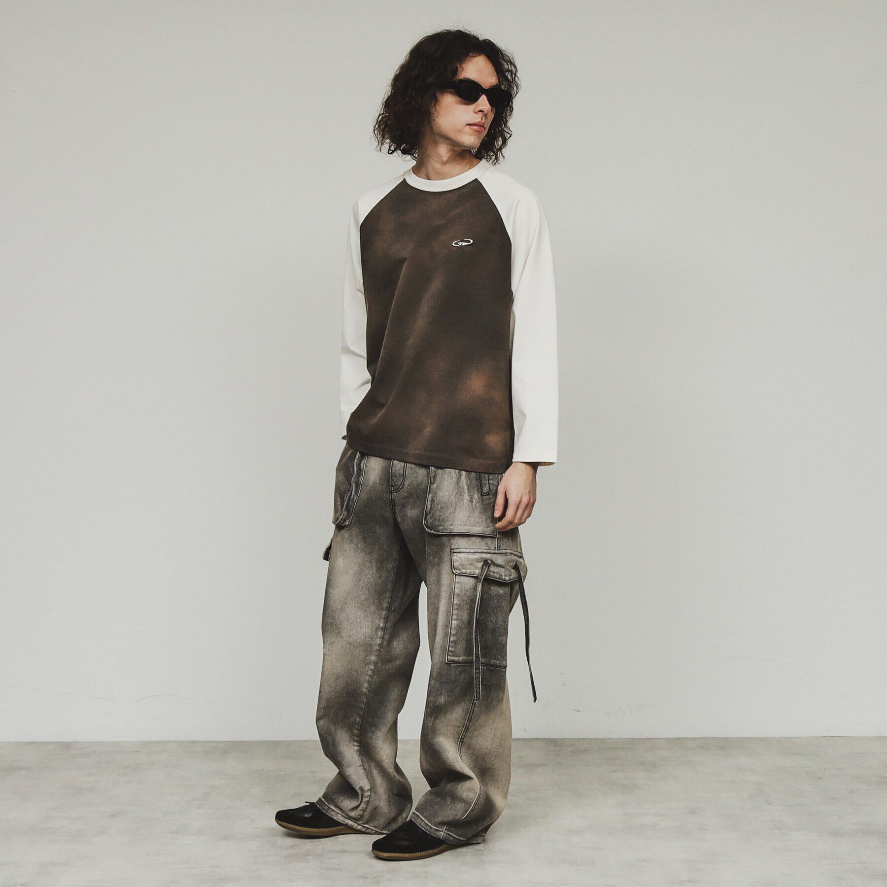 tk.TAKEO KIKUCHI「ブリーチラグランスリーブTシャツ」|Tシャツ・カットソー|