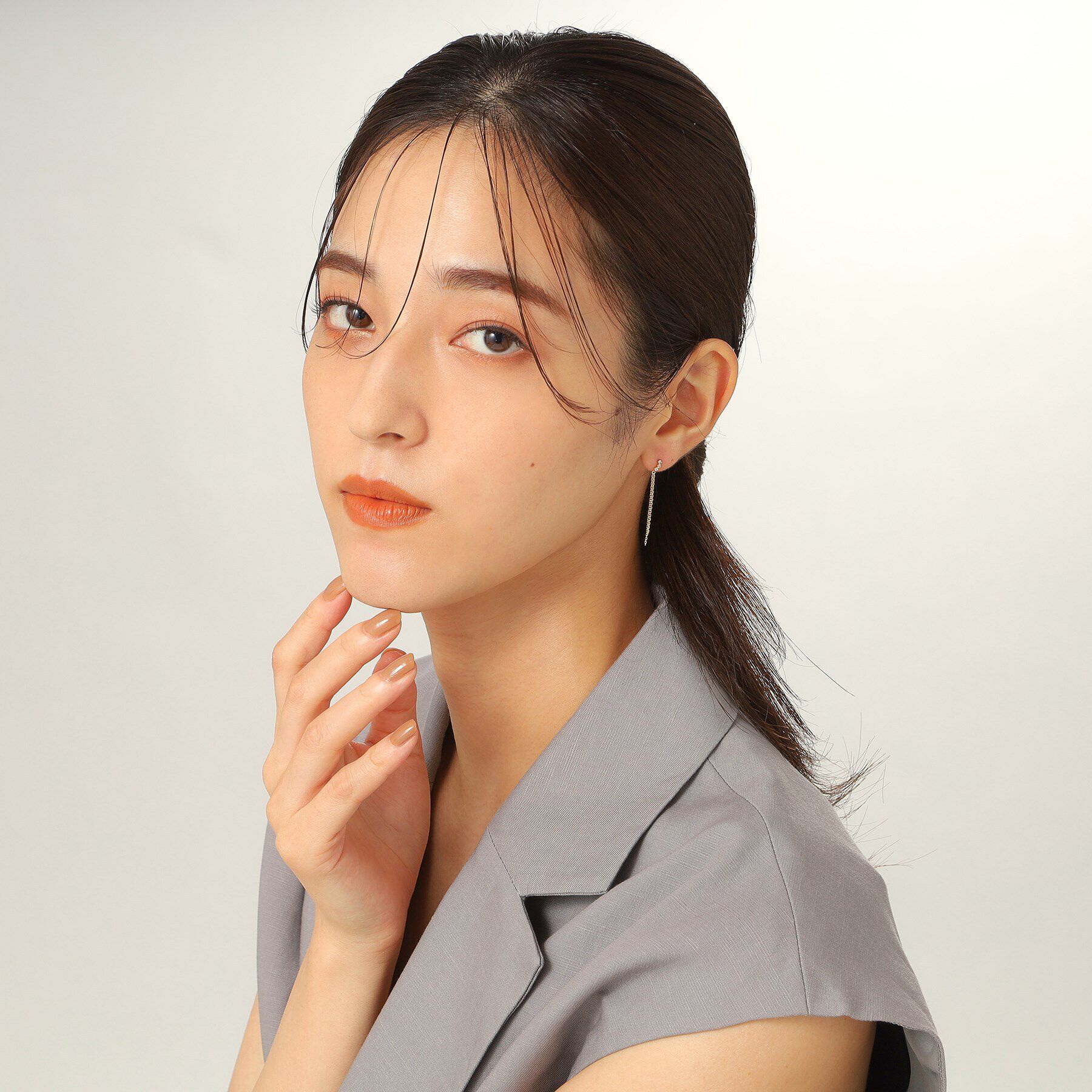 COCOSHNIK「K10ダイヤモンド フリンジチェーン スタッドピアス」|ピアス|