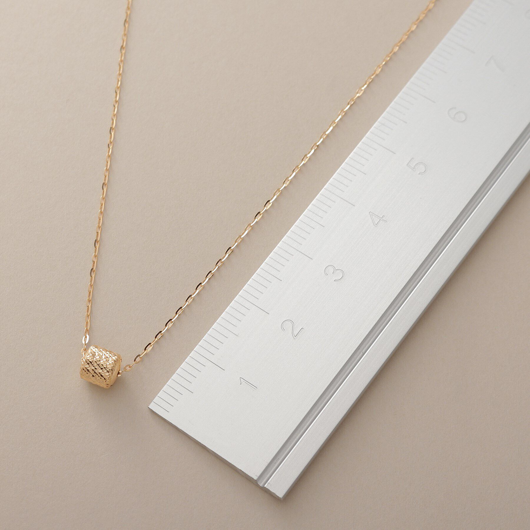 COCOSHNIK「K18テクスチャービーズ ネックレス」|ネックレス|