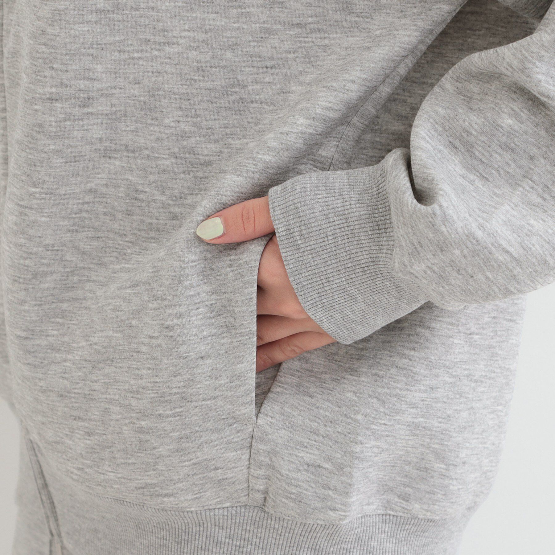 SHOO･LA･RUE「【セットアップ可/S-LL/なめらかタッチ】大人カジュアルスタイルに ZIPパーカ」|パーカー|