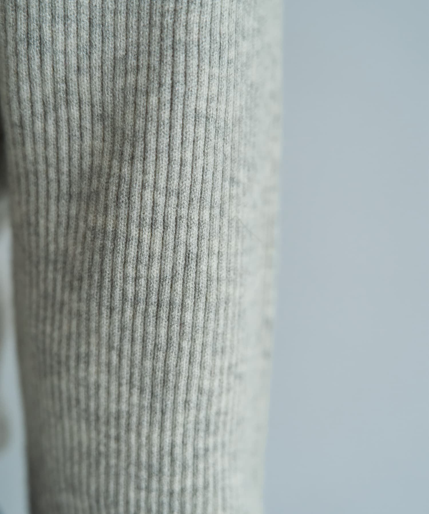 STYLE DELI「柔らかなカシミヤ混リブ編みタートルニット」|ニット・セーター|