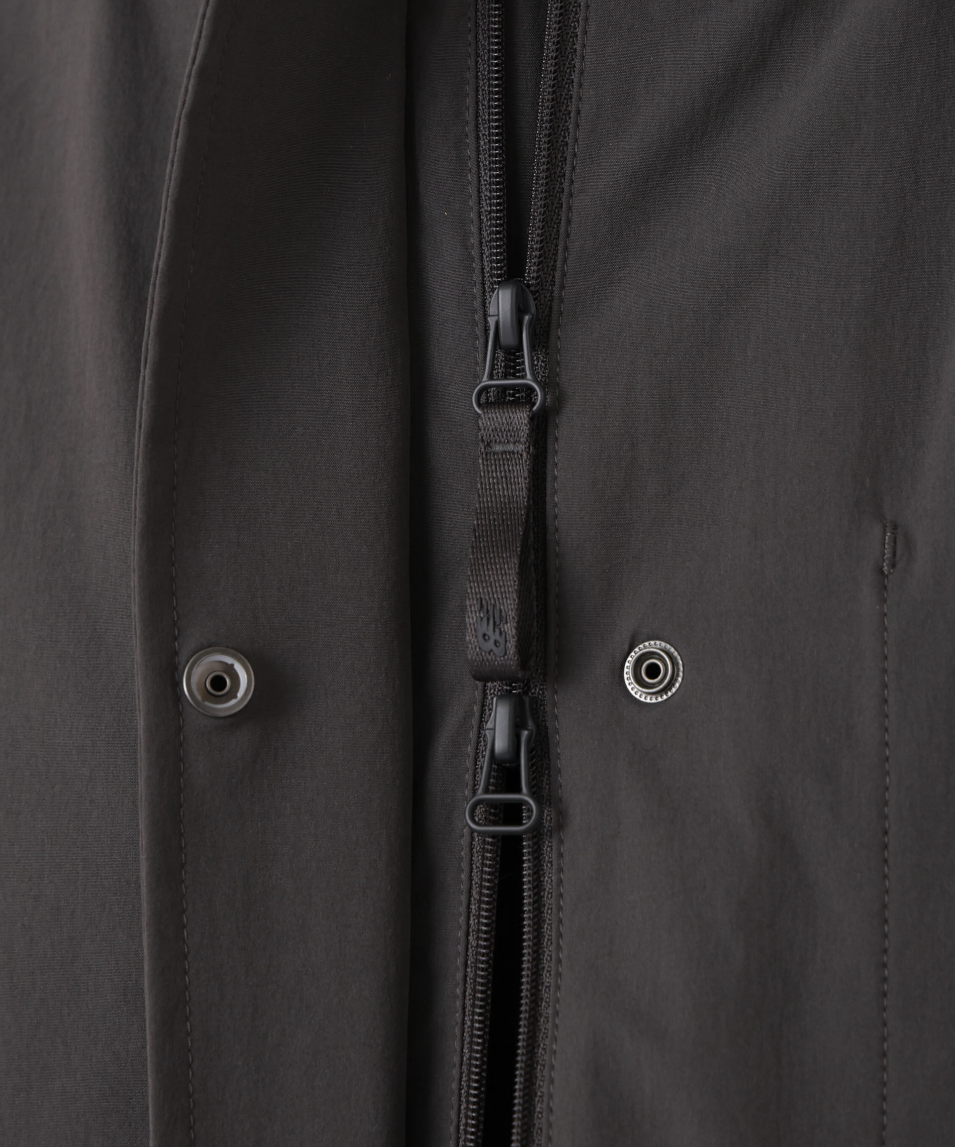 nano･universe「new balance/NB Greyクロップドジャケット」|ブルゾン・スタジャン|