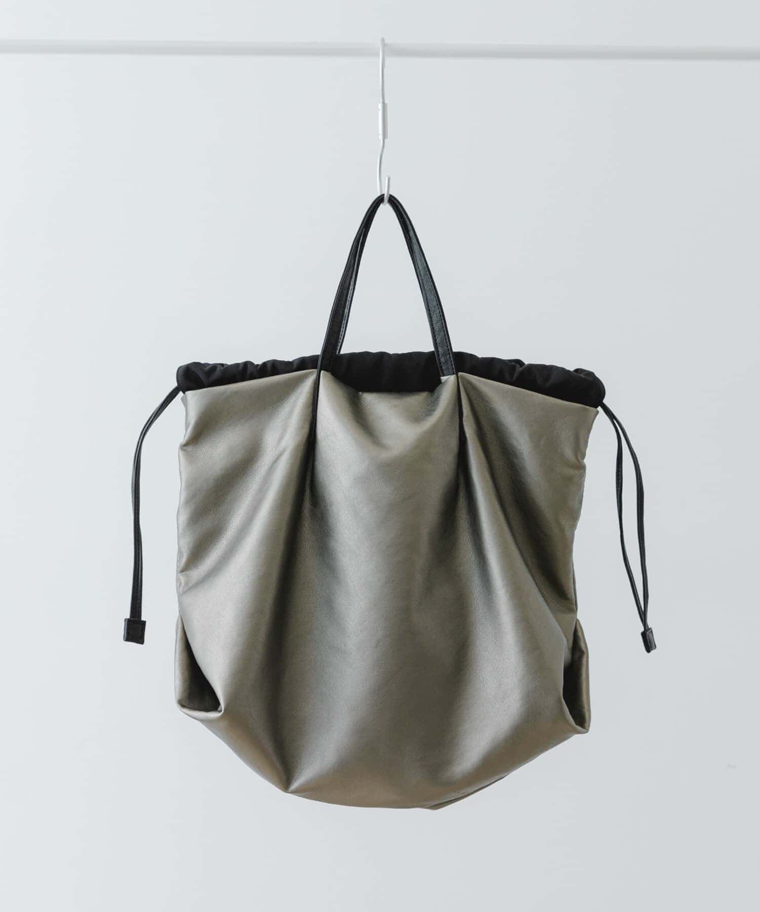 RODE SKO「ウォッシャブルショルダーバッグ『Msize』」|ショルダー・メッセンジャー|シルバー系その他