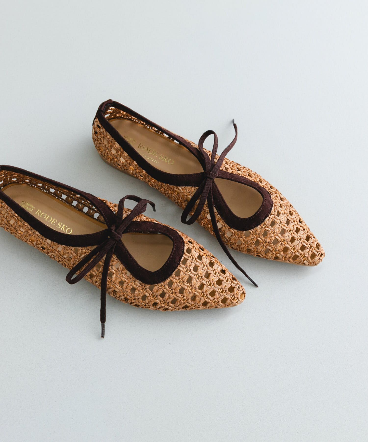 RODE SKO「『MADE IN JAPAN』1センチパナマリボンパンプス」|パンプス|キャメル
