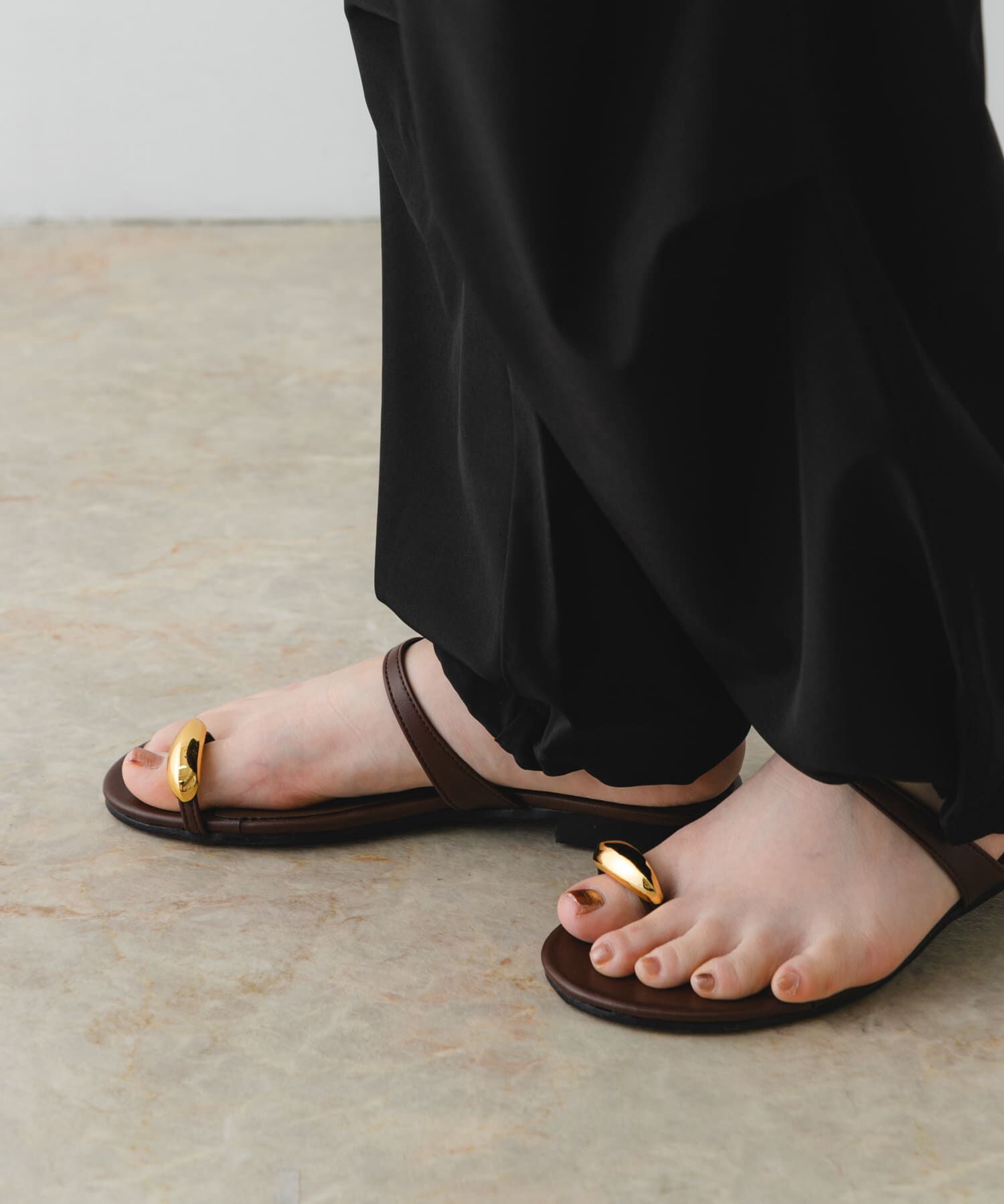 RODE SKO「『MADE IN JAPAN』メタルフラットサンダル」|サンダル|