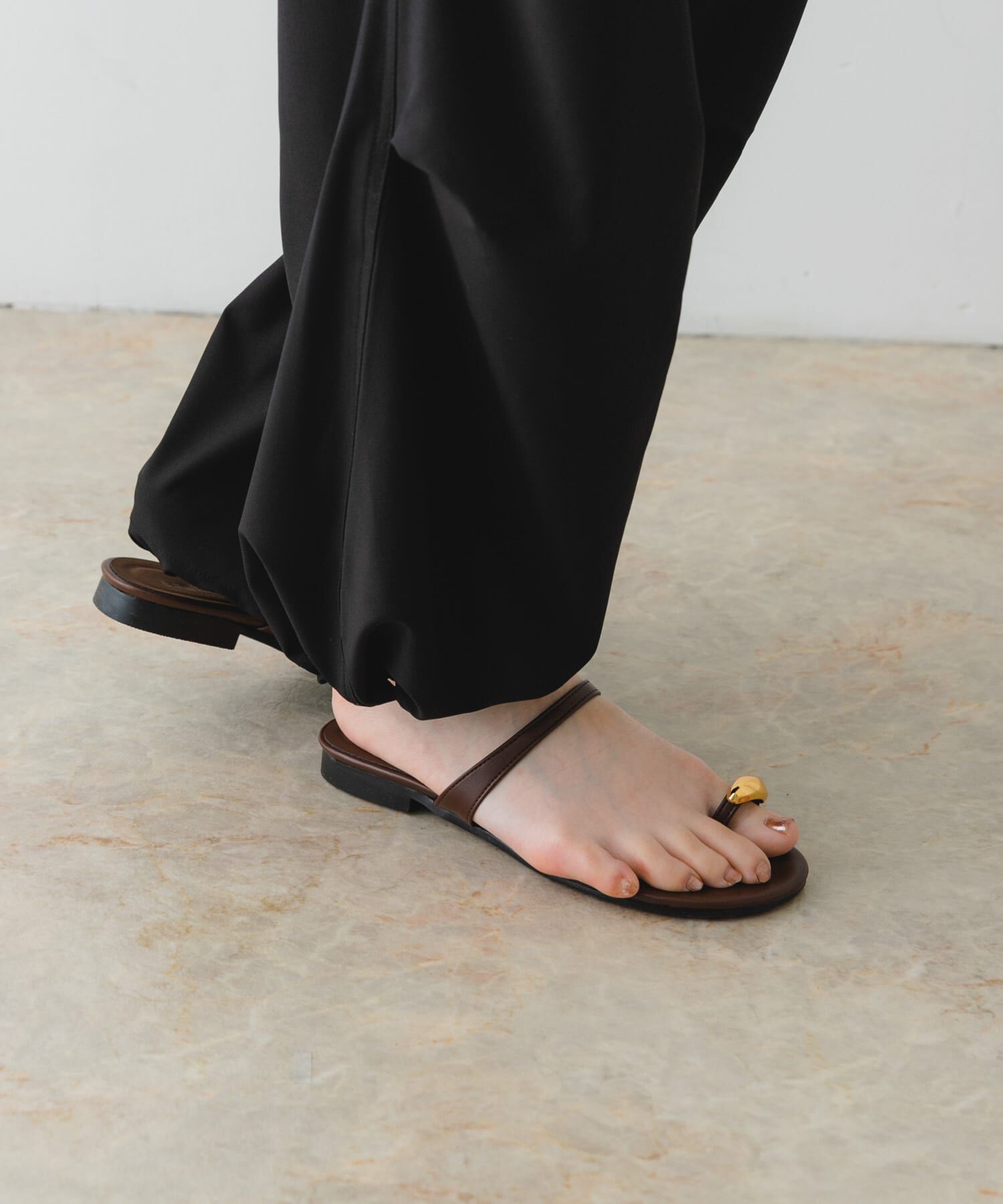 RODE SKO「『MADE IN JAPAN』メタルフラットサンダル」|サンダル|