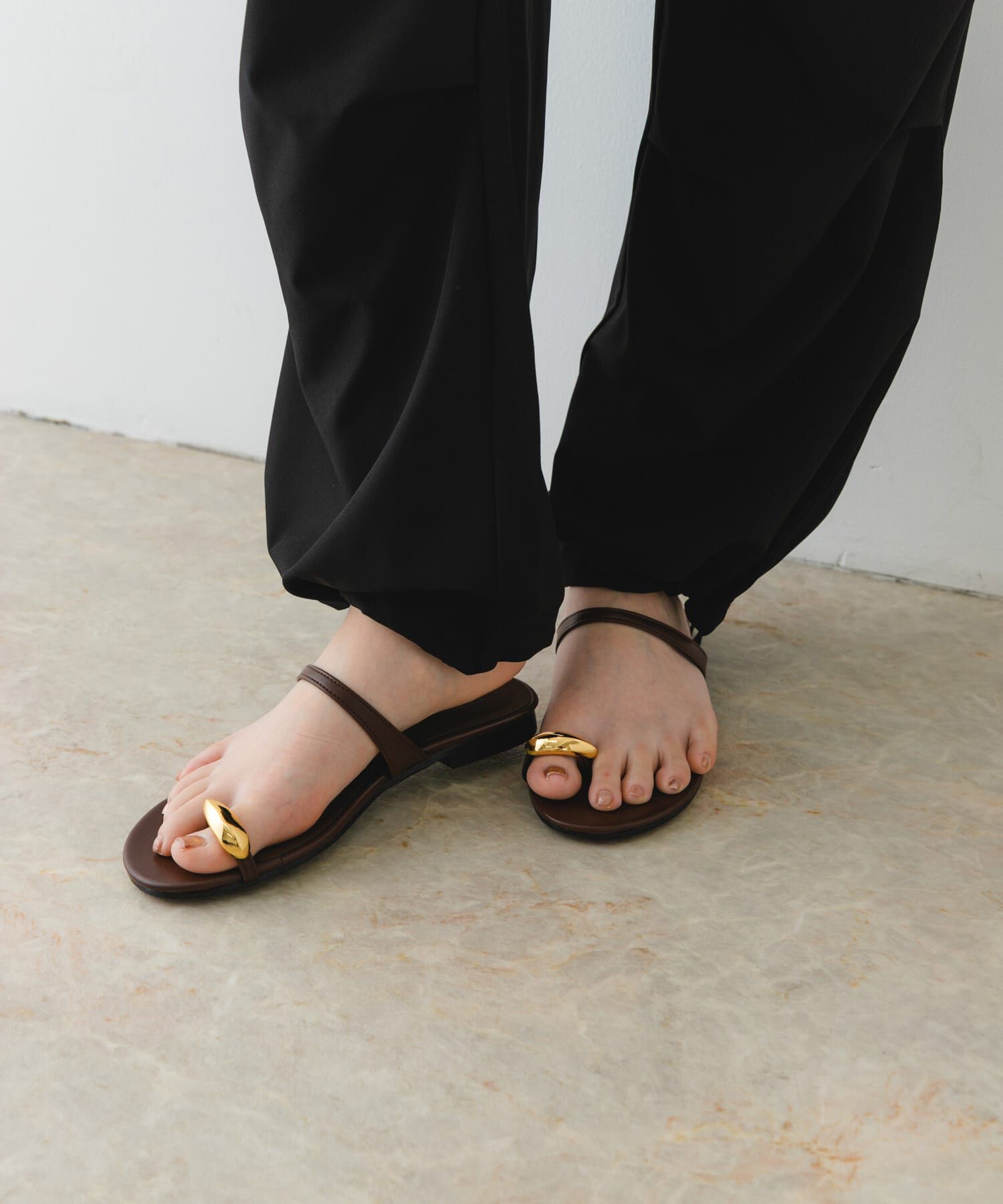 RODE SKO「『MADE IN JAPAN』メタルフラットサンダル」|サンダル|