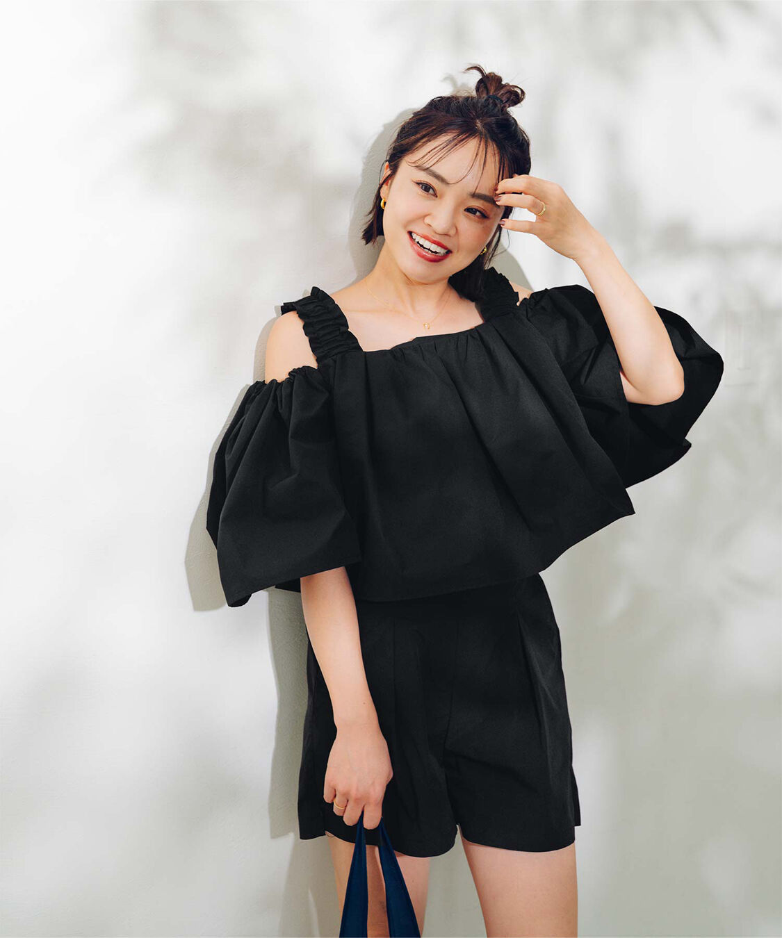 ur's「【春名亜美さんコラボアイテム】2wayフリルショルダートップス」|シャツ・ブラウス|