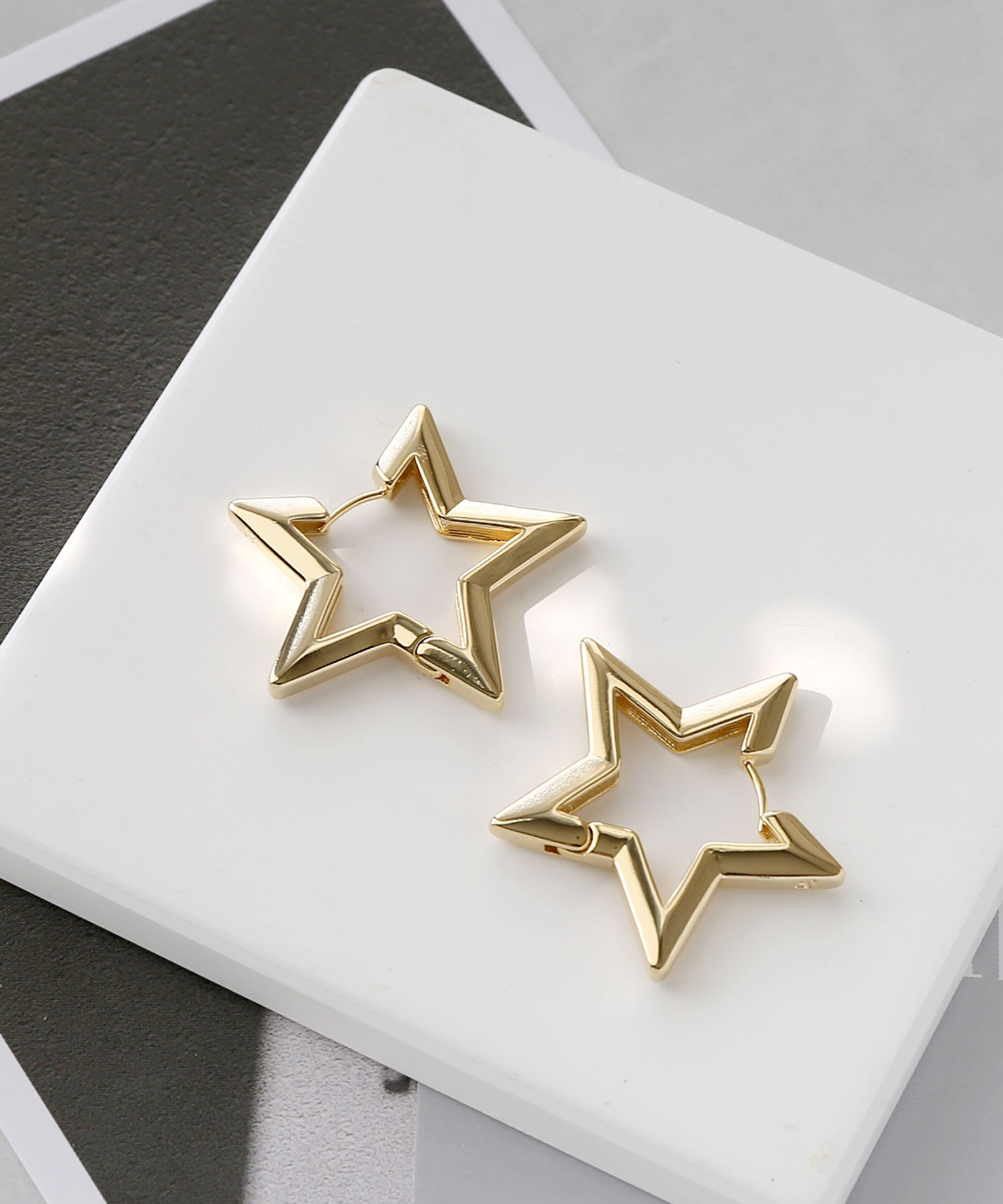 colleca la「星とハートのワンタッチピアス［large］」|ピアス|星・ゴールド