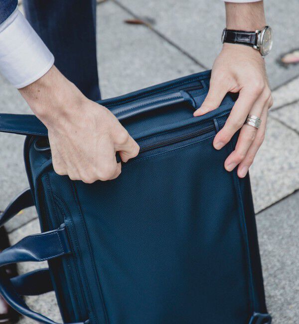 SHIPS「【SHIPS別注】TUMI: 『ALPHA 3』 3WAY スリム ブリーフ」|ビジネスバッグ|