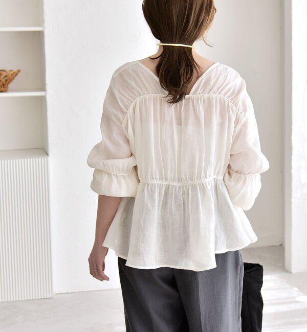 quaranciel「quaranciel:〈手洗い可能〉ラミー ギャザー リボン ティアード ブラウス」|シャツ・ブラウス|オフホワイト