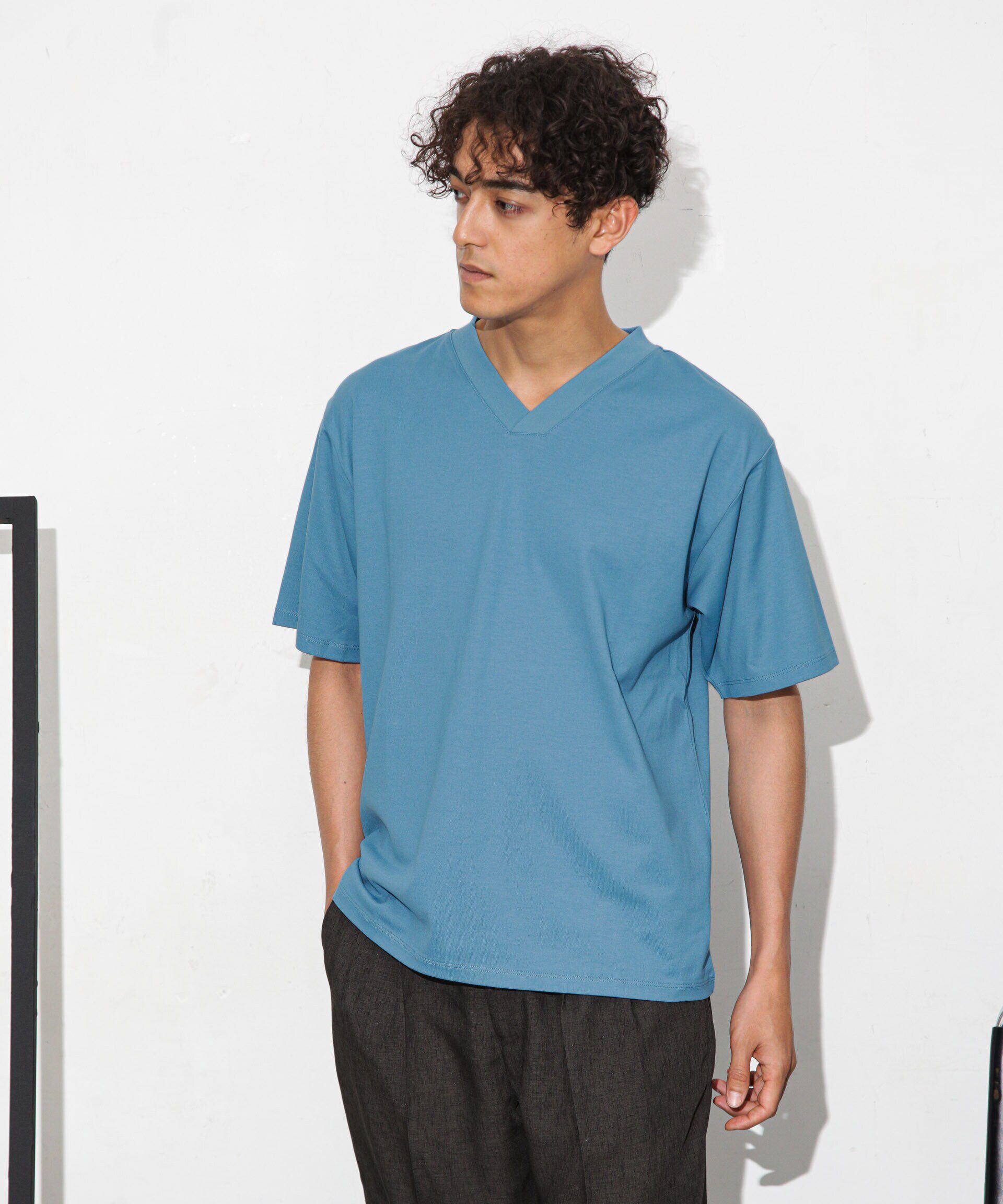 nano･universe「Anti Soaked 汗染み防止 VカラーネックTシャツ」|Tシャツ・カットソー|