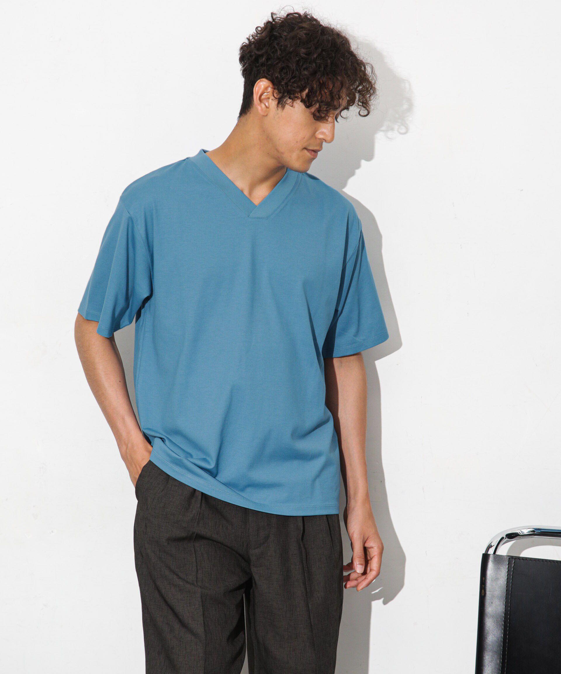 nano･universe「Anti Soaked 汗染み防止 VカラーネックTシャツ」|Tシャツ・カットソー|