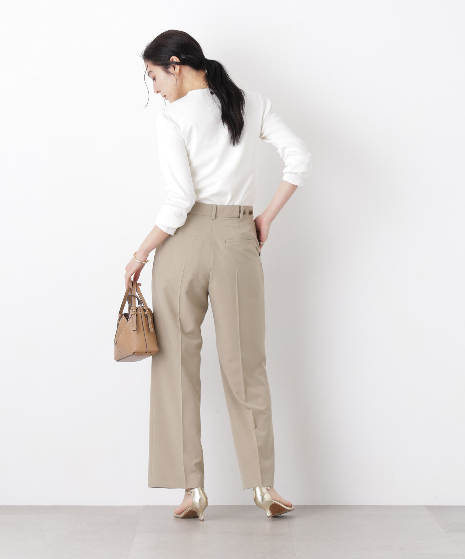 nano･universe「ライトファンクションタックセミワイドパンツ(セットアップ可)」|チノ|