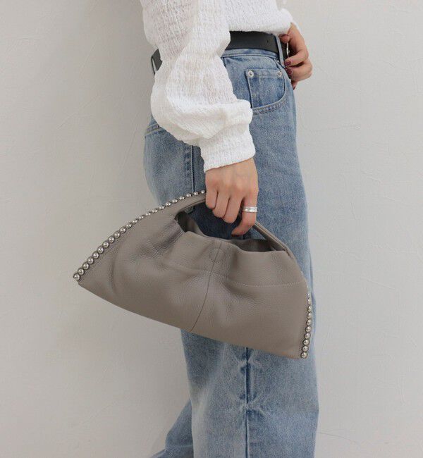 fredy emue「【BEAURE/ビュレ】スタッズクラッチショルダーバッグ」|ショルダー・メッセンジャー|グレー