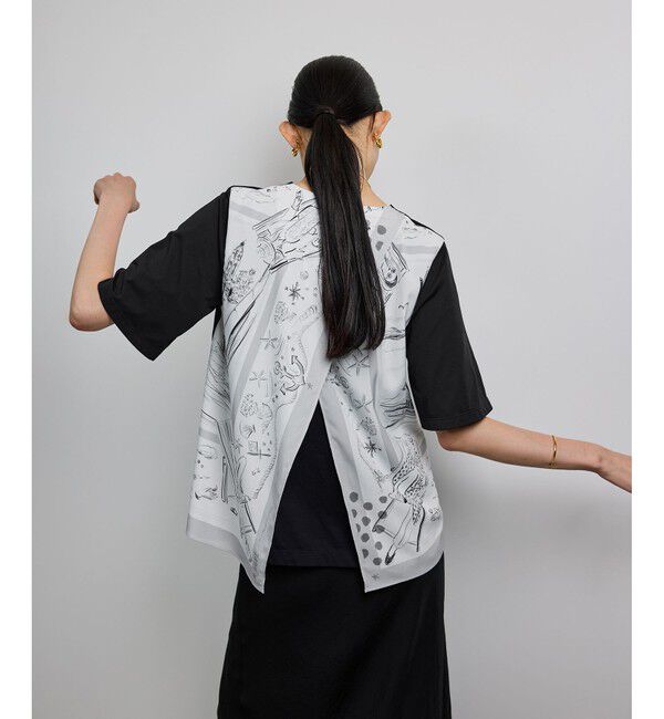 ROPE「【洗える】【YUKO SAEKI for ROPE'・コラボ】スカーフ柄プリント Aラインカットソー」|Tシャツ・カットソー|