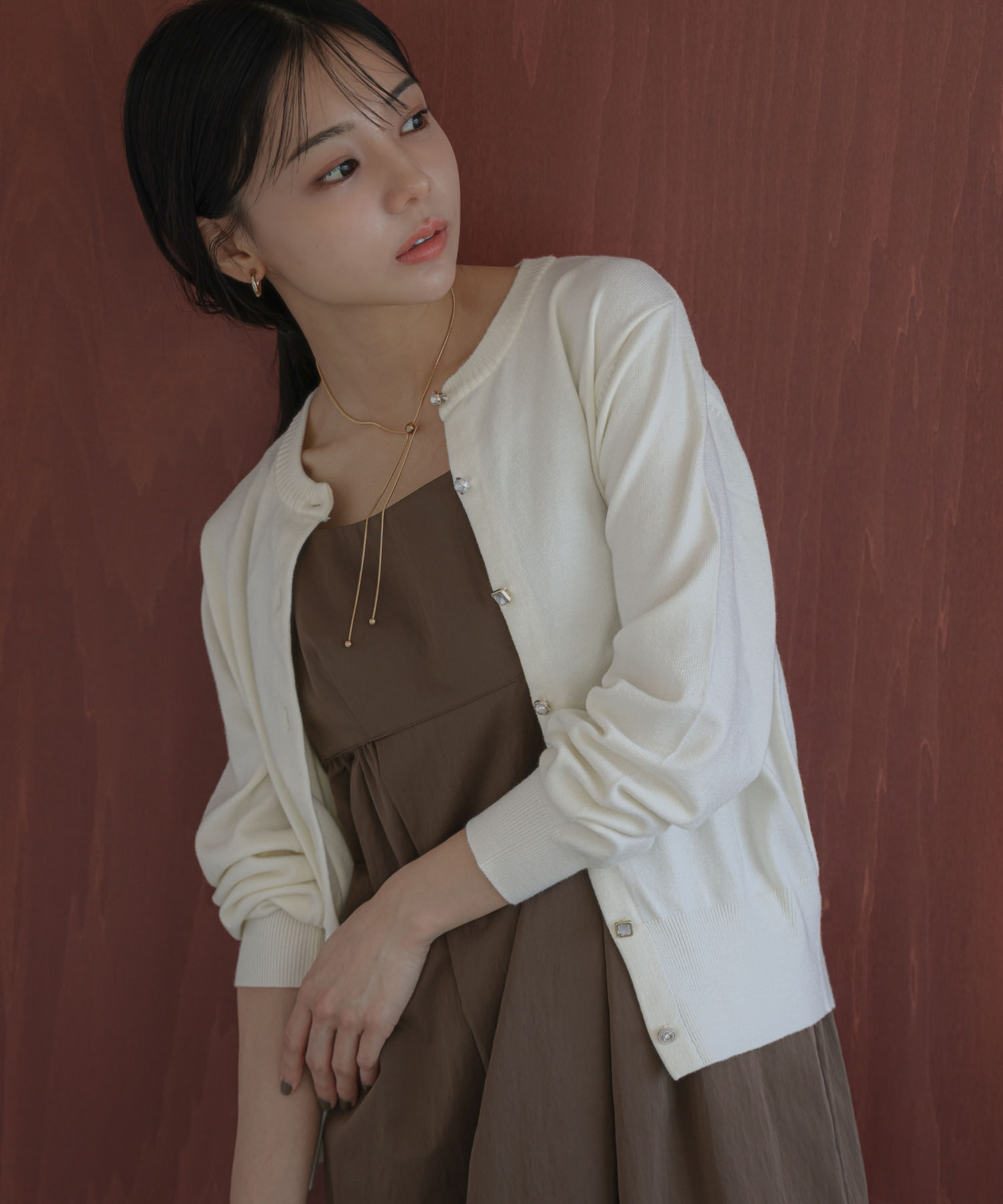 VIS「【洗える・吸湿発熱・静電防止】色々釦クルーネックカーディガン【ECO THERMO WALKER(R)】」|カーディガン|