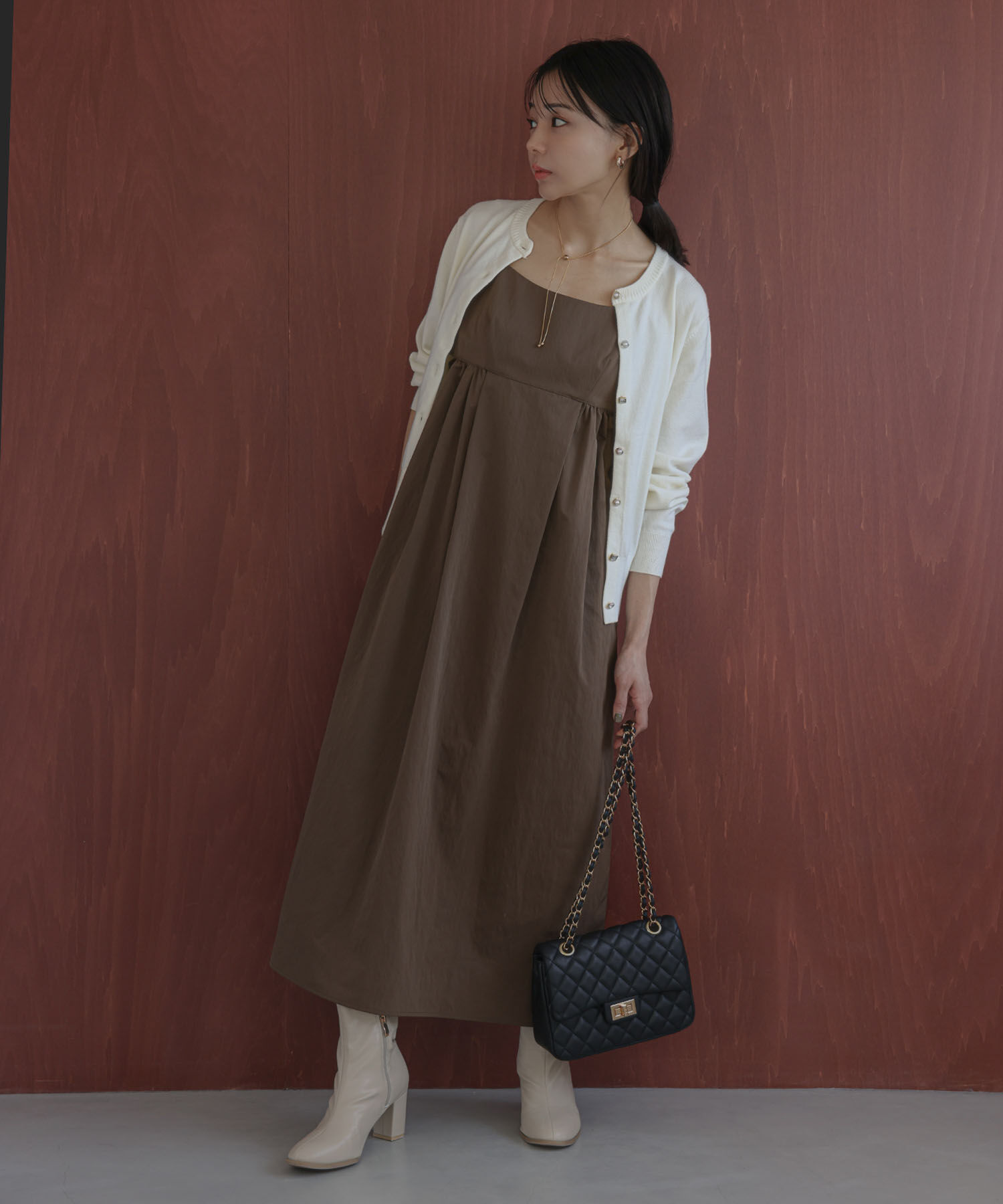 VIS「【洗える・吸湿発熱・静電防止】色々釦クルーネックカーディガン【ECO THERMO WALKER(R)】」|カーディガン|