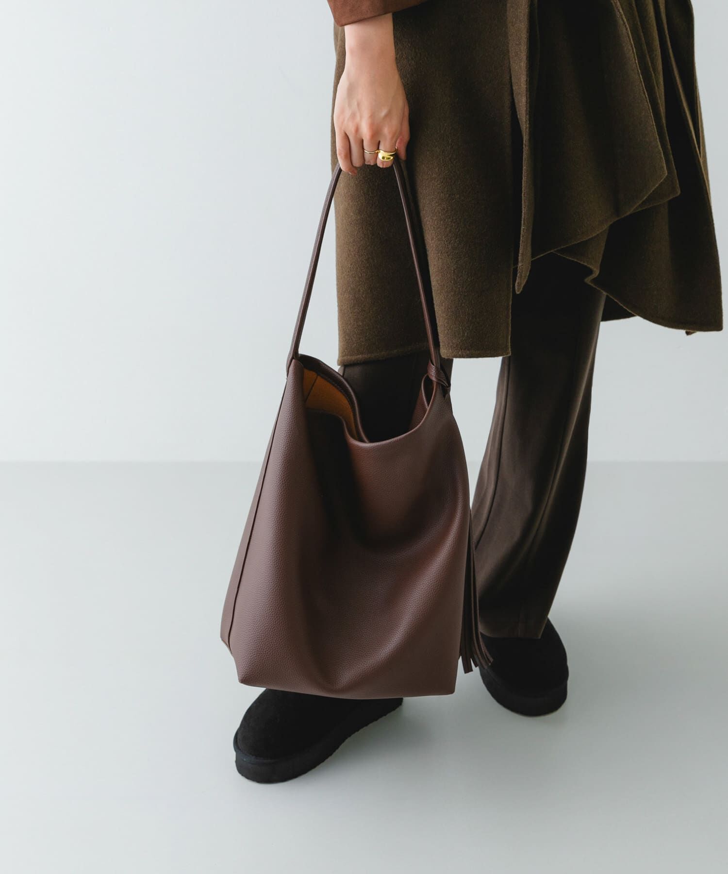 RODE SKO「タッセル付シンプルワンハンドルトート」|トートバッグ|