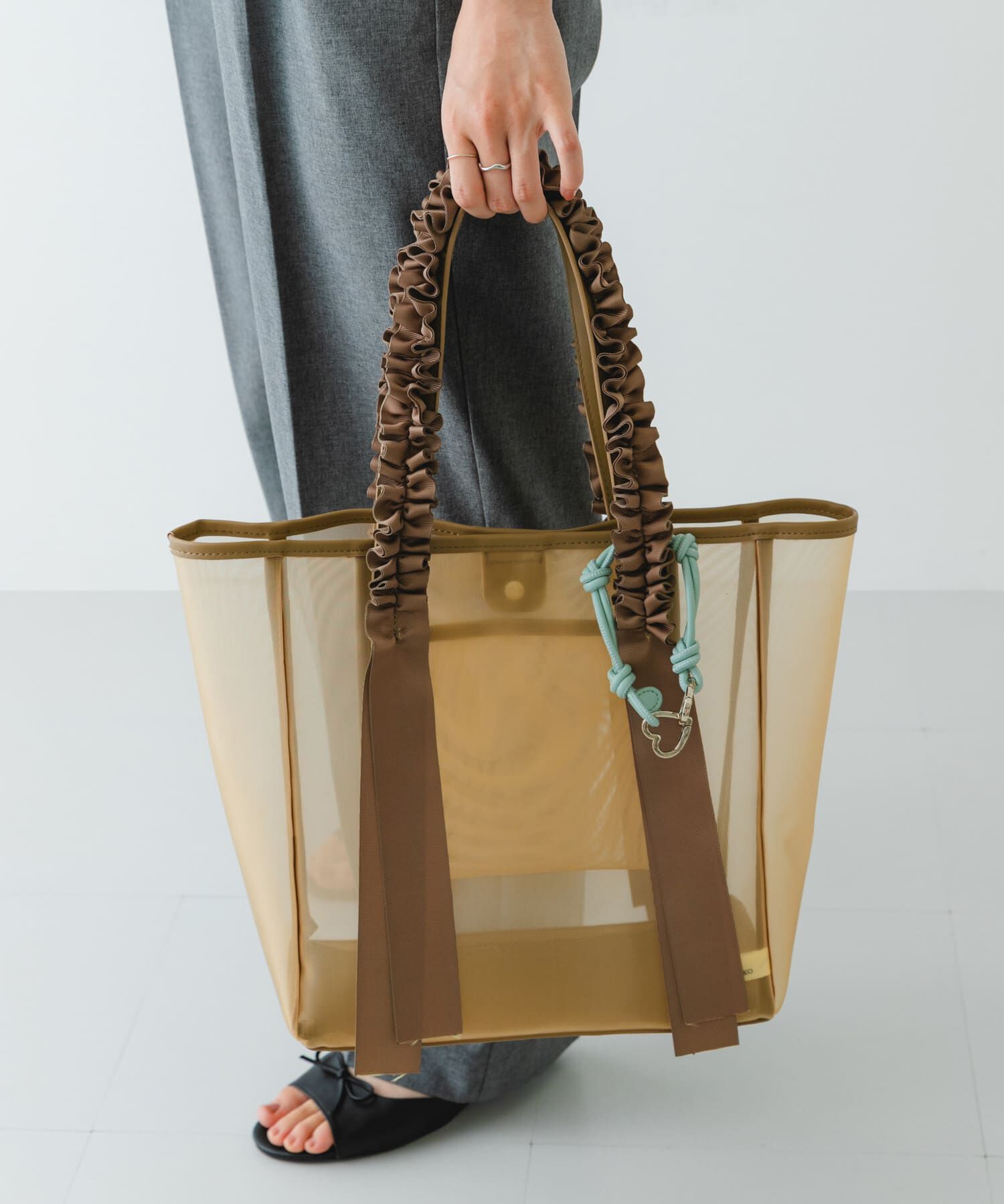 RODE SKO「フリルハンドルシアーバッグ」|トートバッグ|