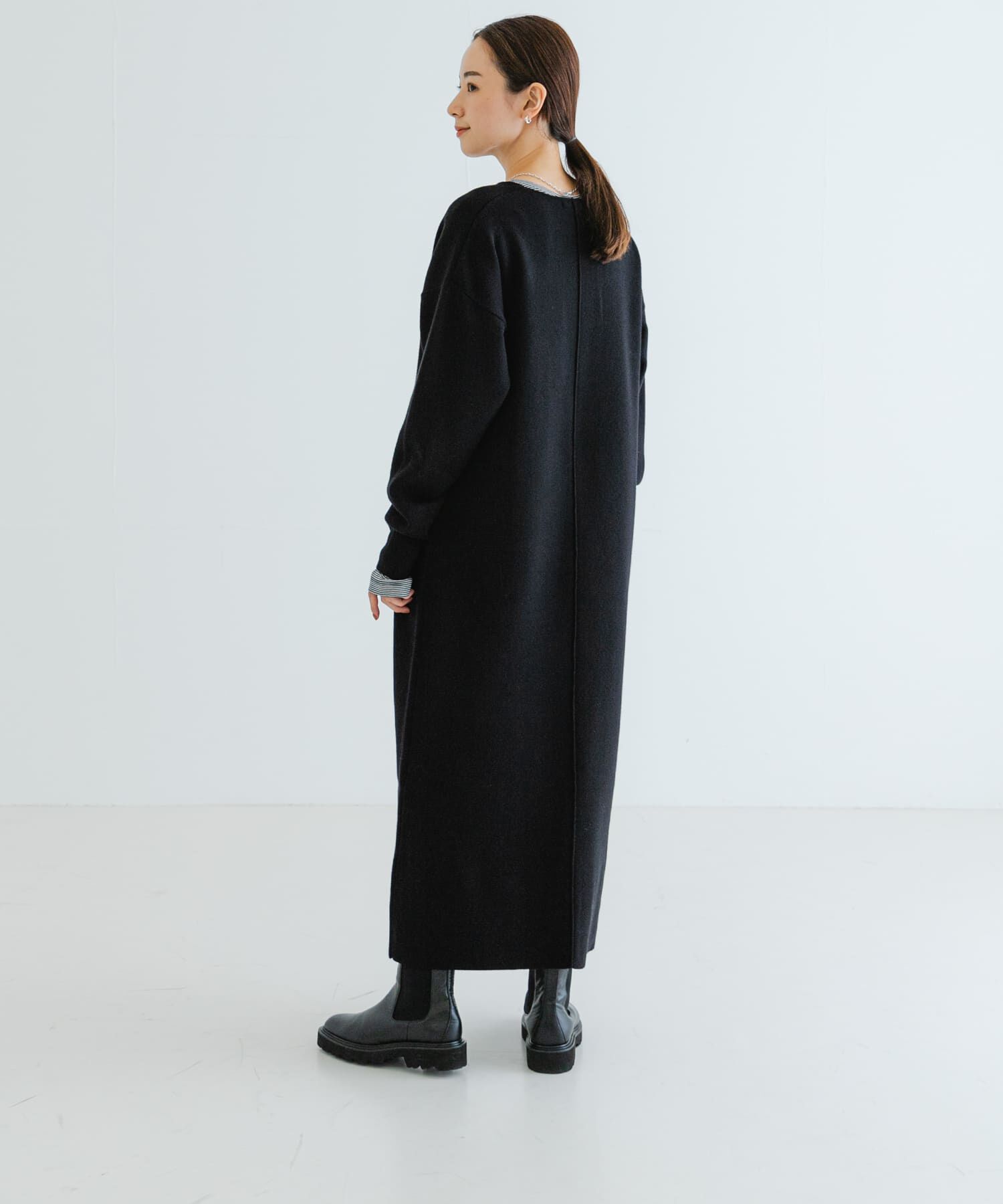 URBAN RESEARCH「深Vネックニットワンピース」|ワンピース|