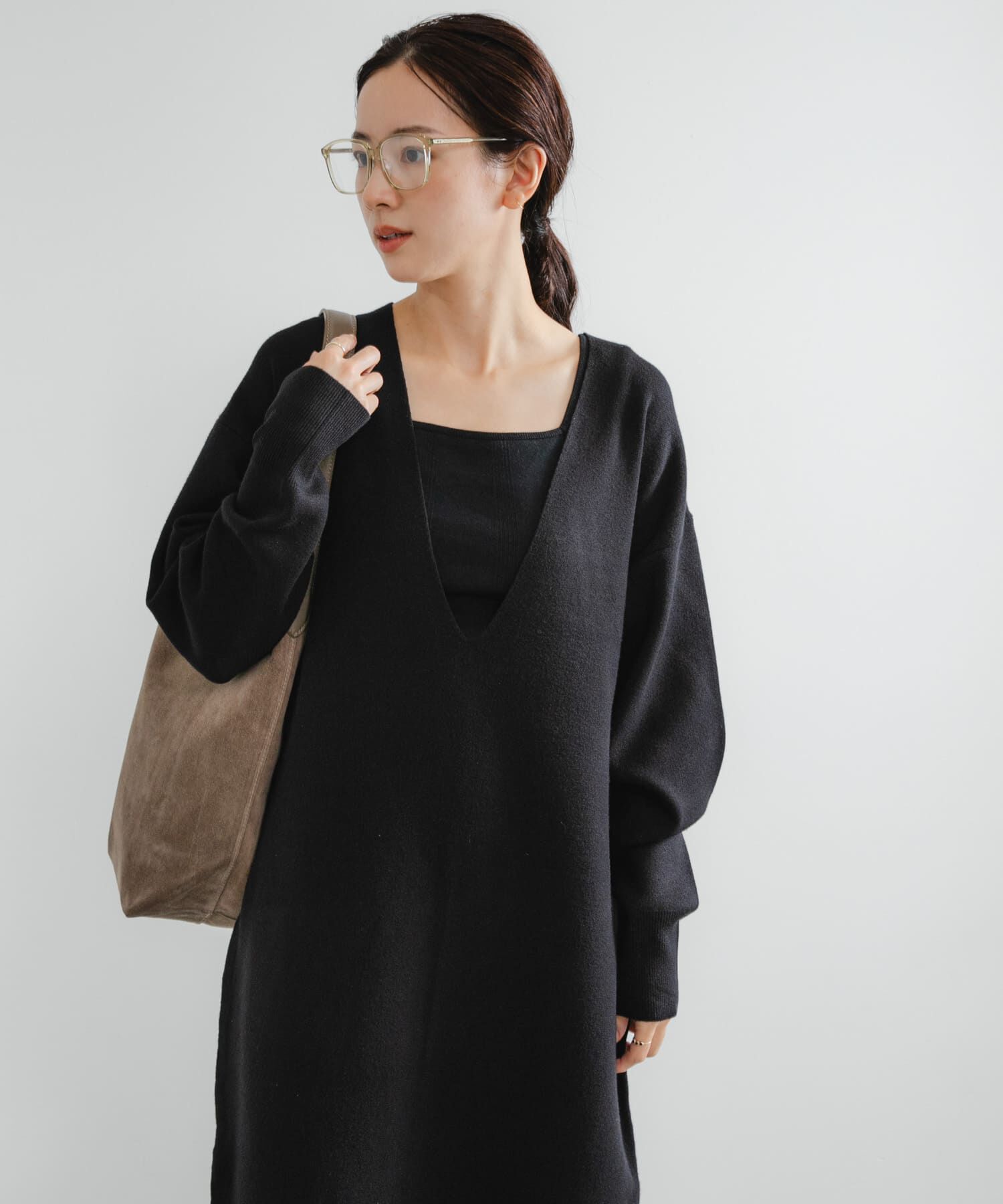 URBAN RESEARCH「深Vネックニットワンピース」|ワンピース|