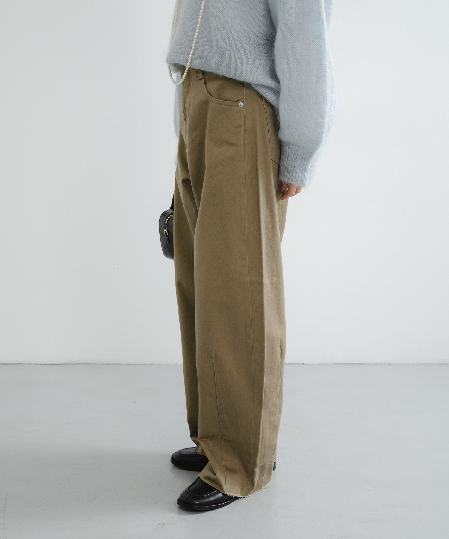 URBAN RESEARCH「コットンサテンカットオフカーブパンツ」|その他|