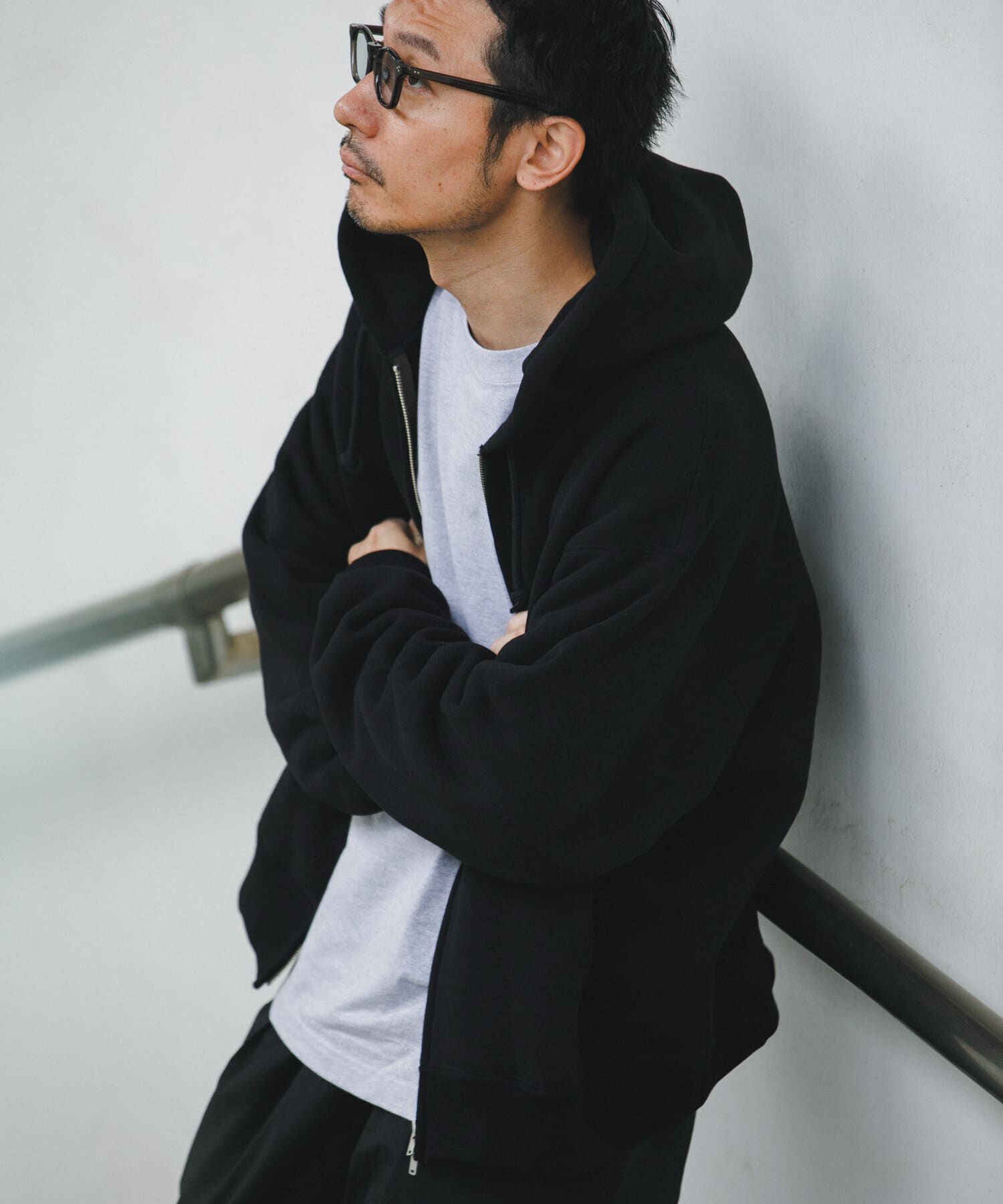 URBAN RESEARCH「LOGIC ONE SWEAT ZIP PARKA」|パーカー|ブラック