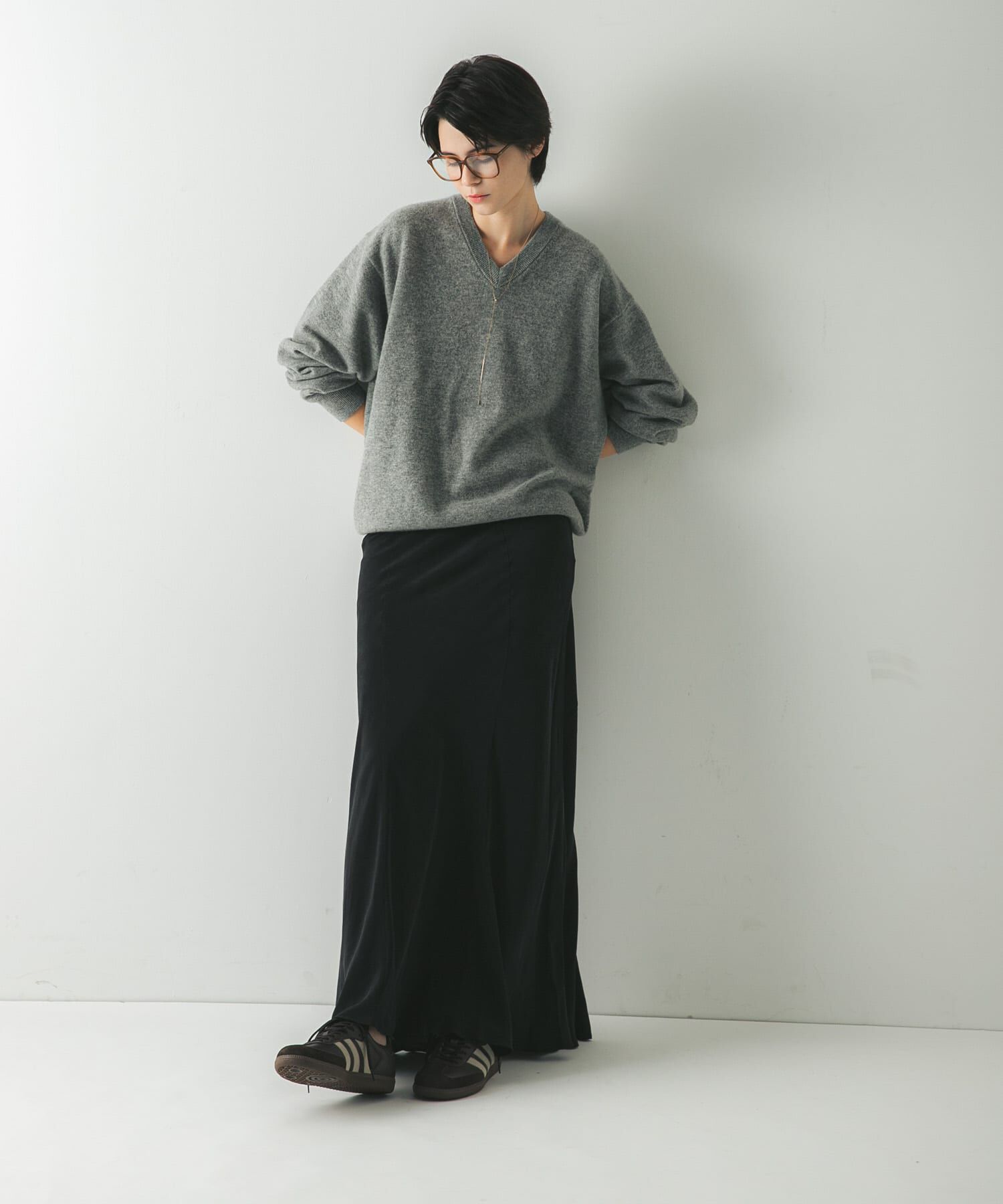 URBAN RESEARCH「ウール100 Vネックルーズソフトニット」|ニット・セーター|