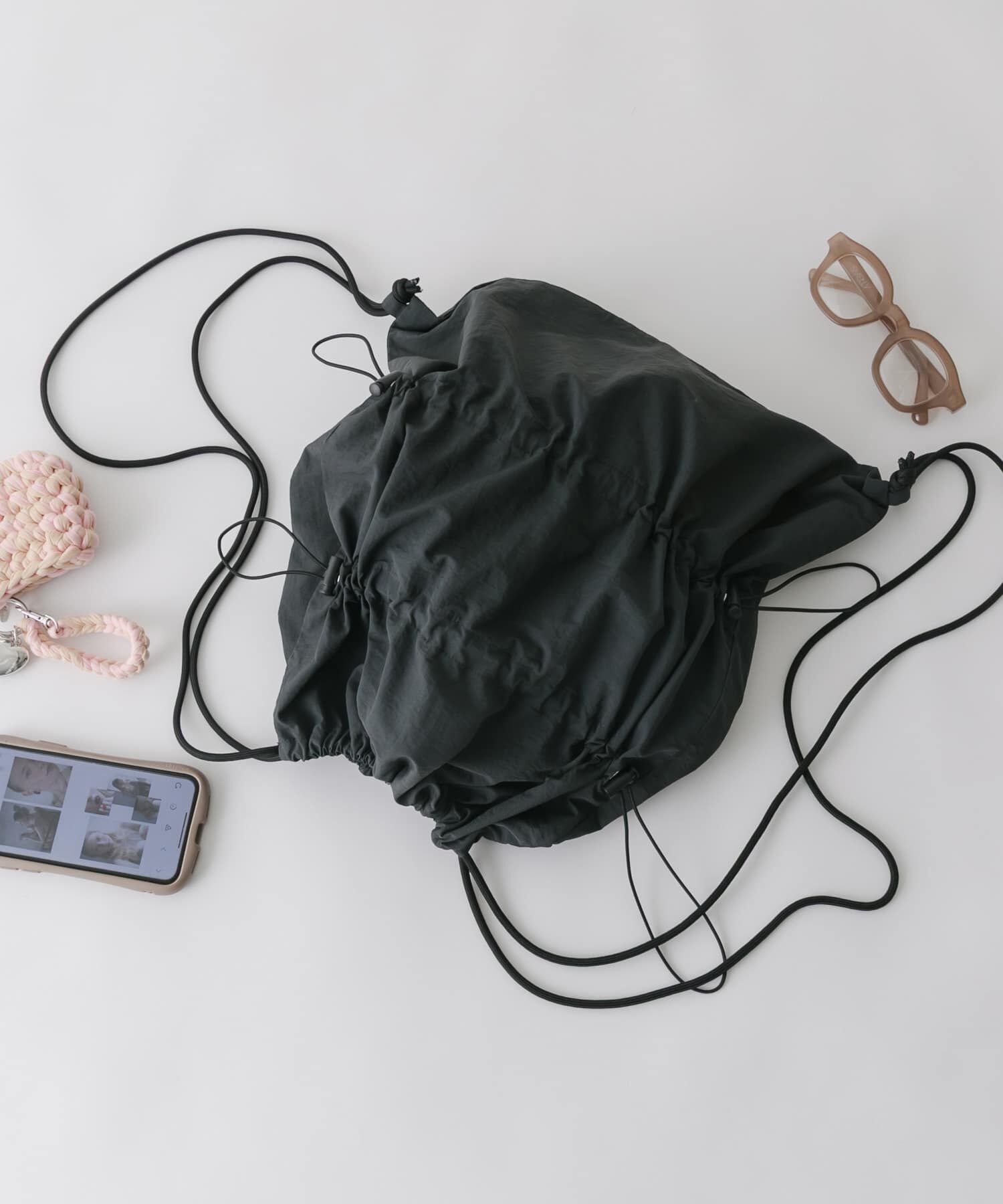 SMELLY「ドロストギャザーナップサック」|その他|ブラック