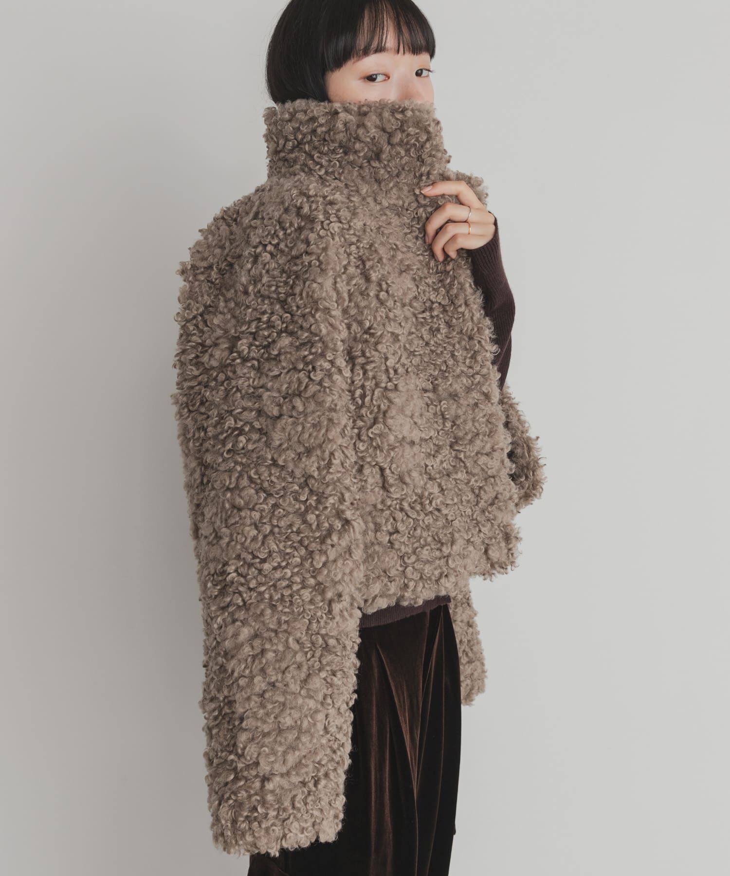  「フォルムボアジャケット」|ノーカラーコート|