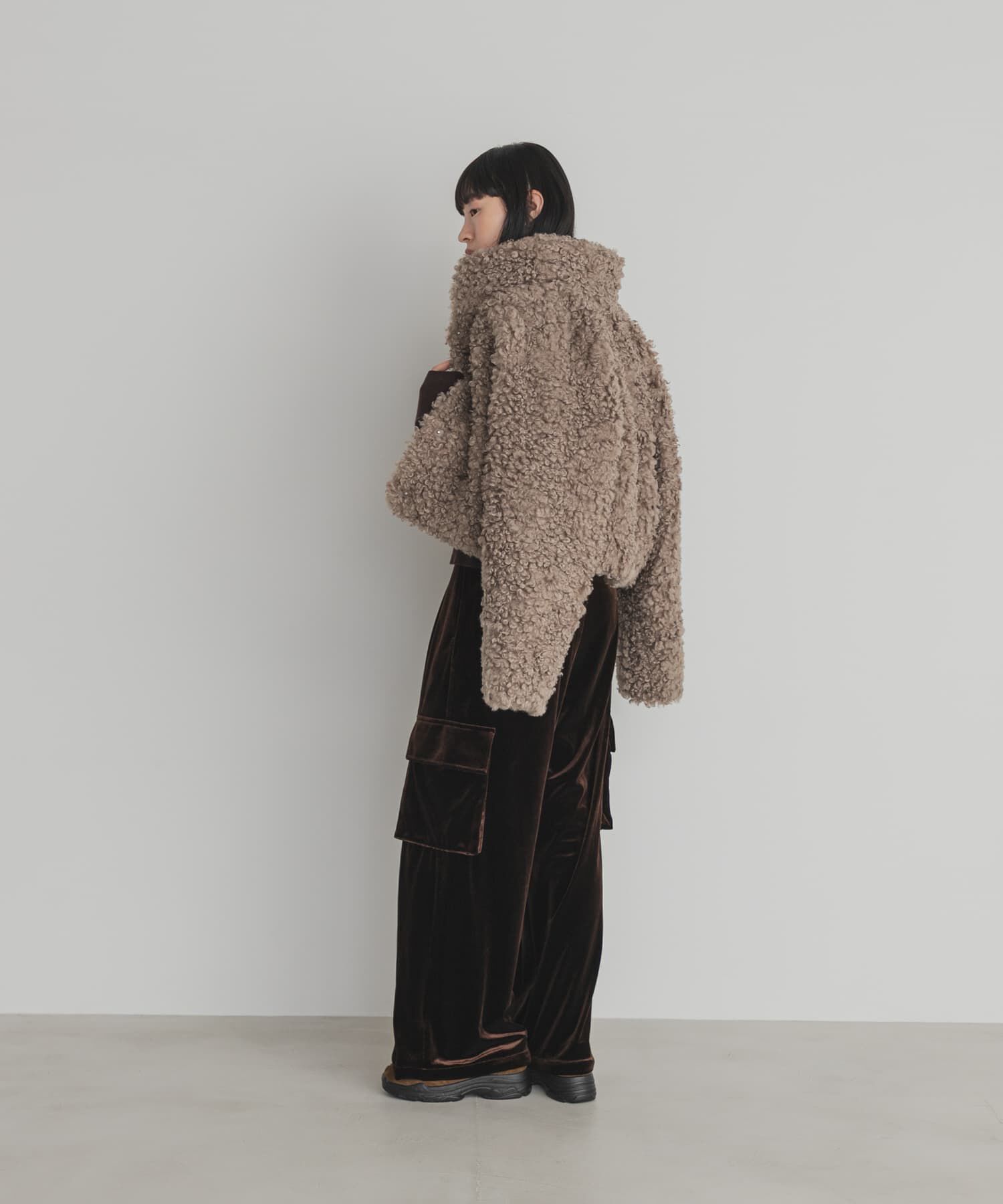  「フォルムボアジャケット」|ノーカラーコート|