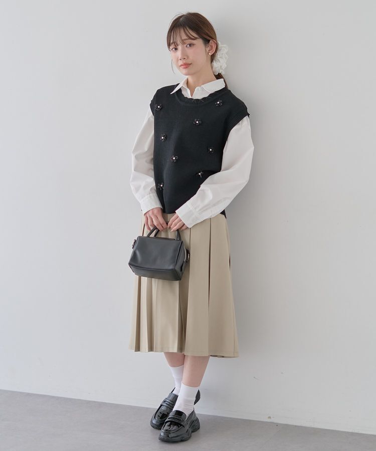 earth music&ecology「フラワーモチーフニットベスト」|ベスト・ジレ|