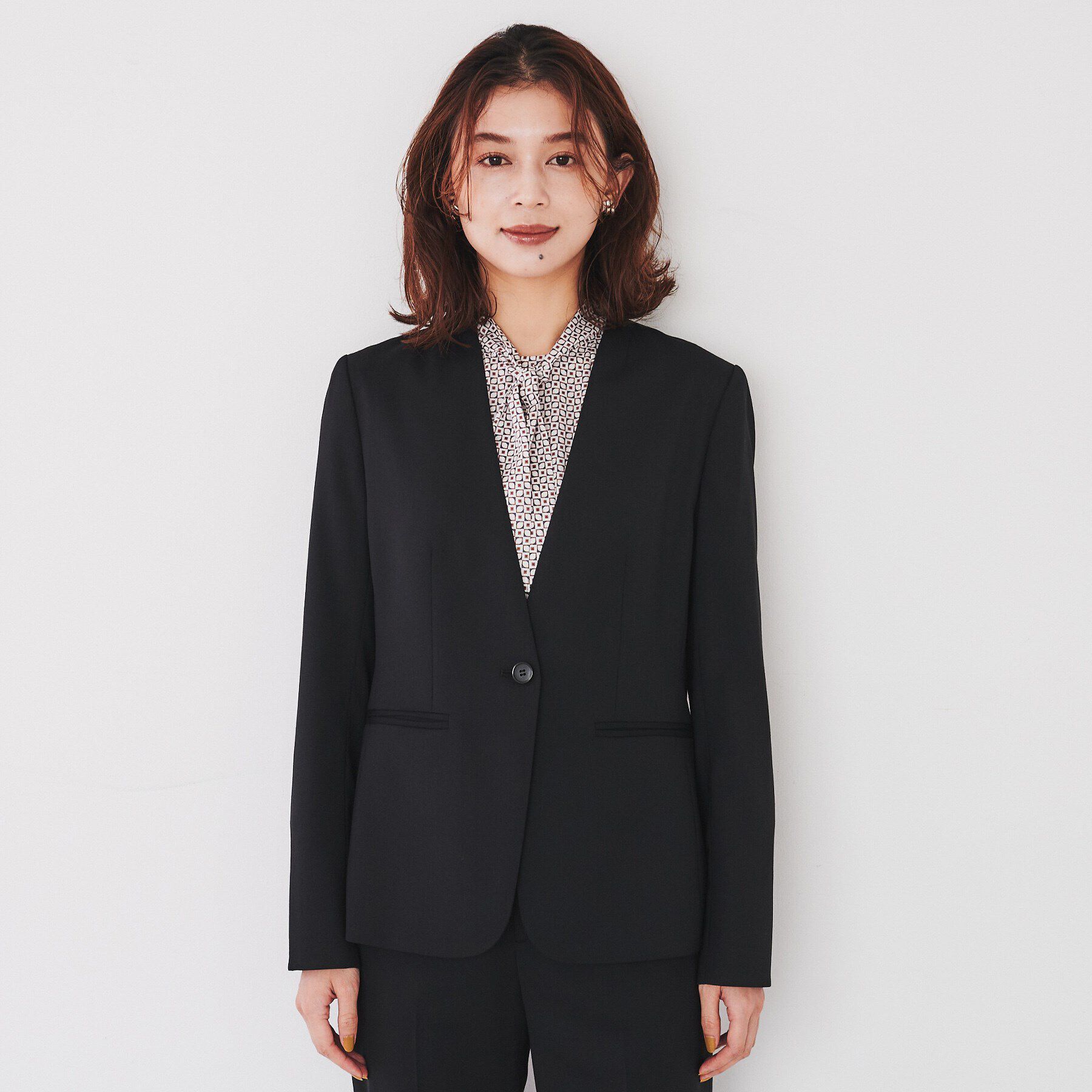 UNTITLED「【洗える通勤スーツ】レジェールギャバ　ストレッチカラーレスジャケット」|ノーカラージャケット|