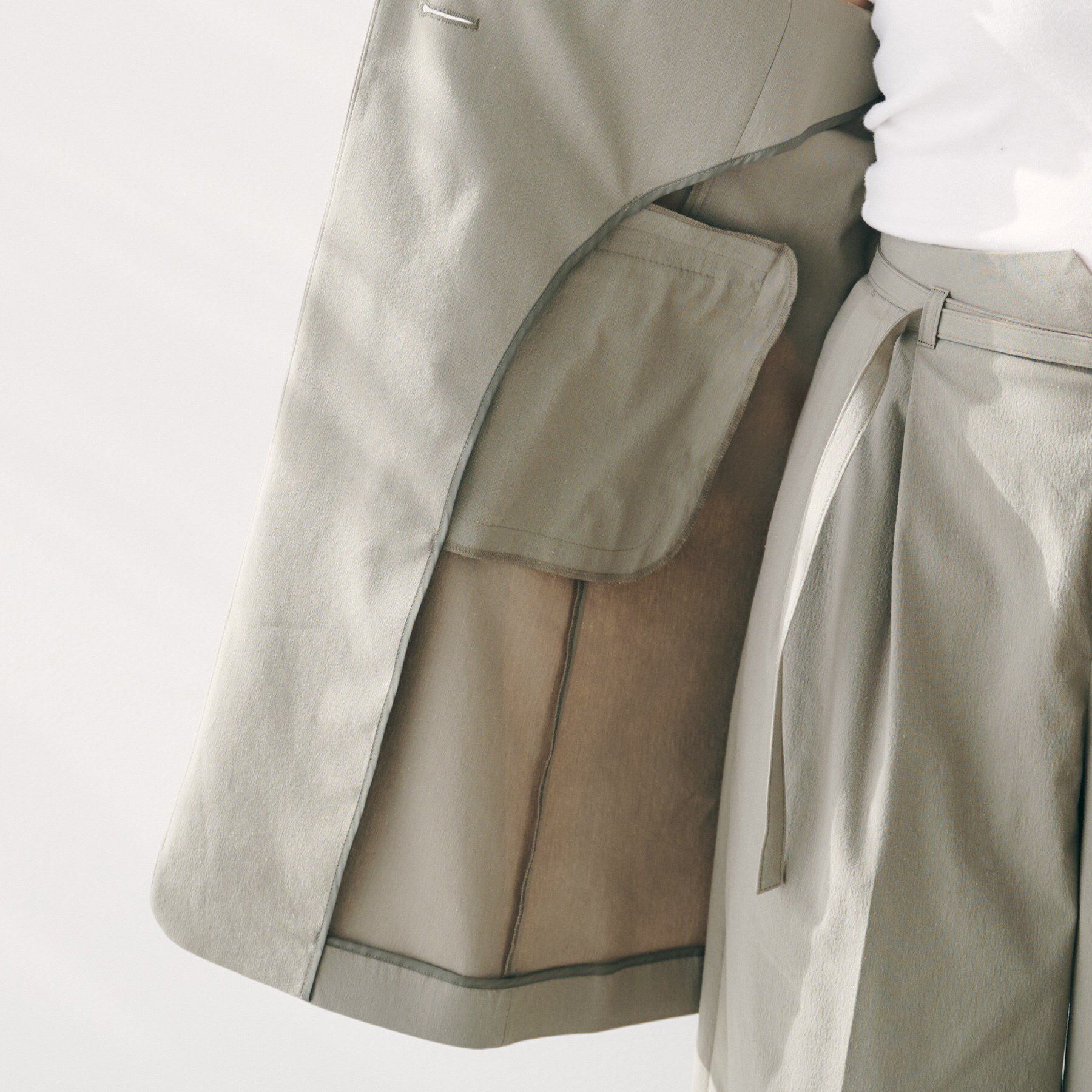 UNTITLED「【セットアップ可能／オンオフ】ラミー混カラーレスジレ」|ベスト・ジレ|