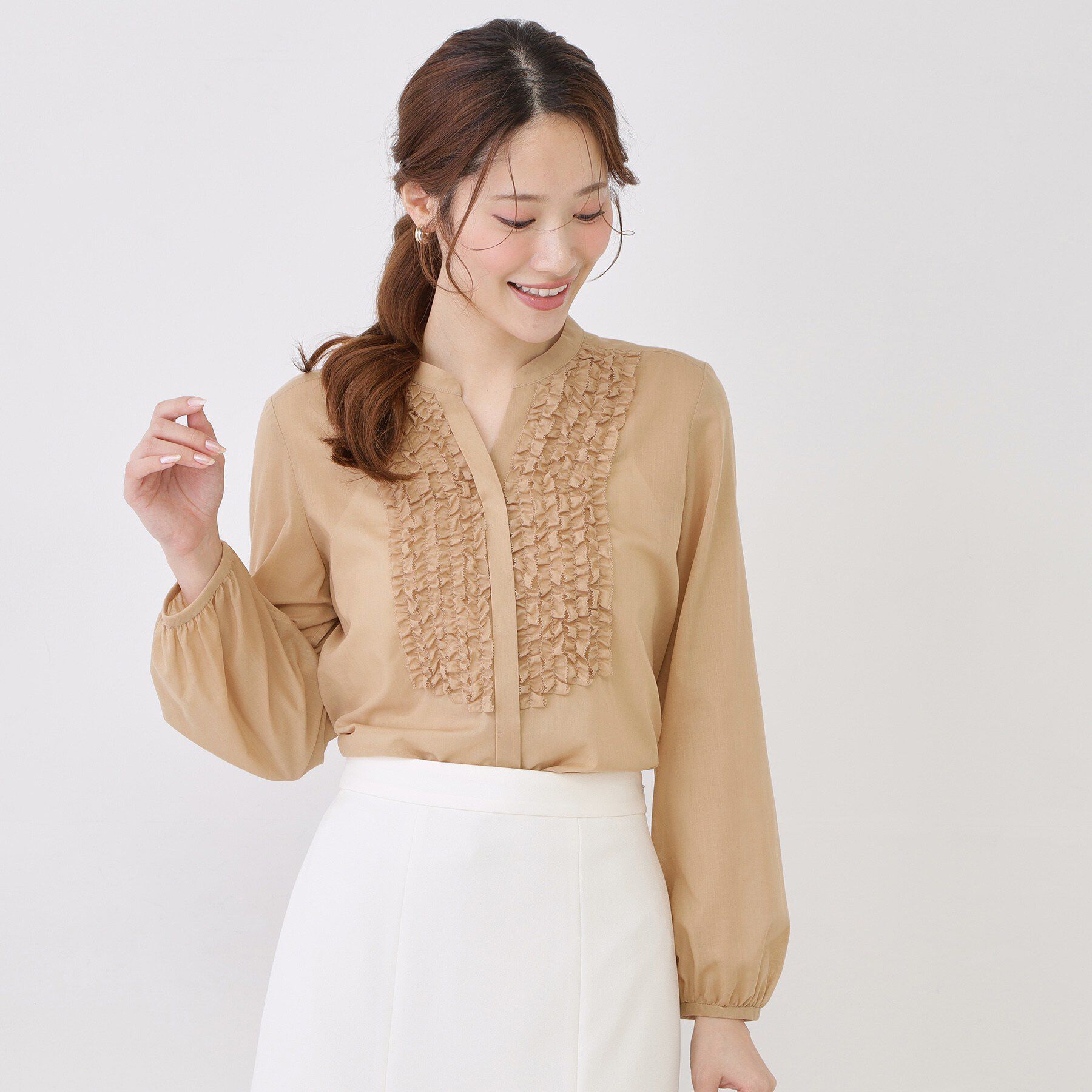 COUP DE CHANCE「【手洗い可/きれいめ服】シアーローンフリルブラウス」|シャツ・ブラウス|ピンクベージュ(05